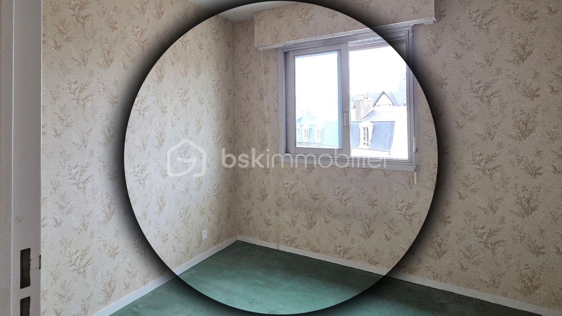 EXCLUSIVITÉ – 2 pièces avec balcon et cave à rafraîchir à Deauville – Fort potentiel ! (3).jpg