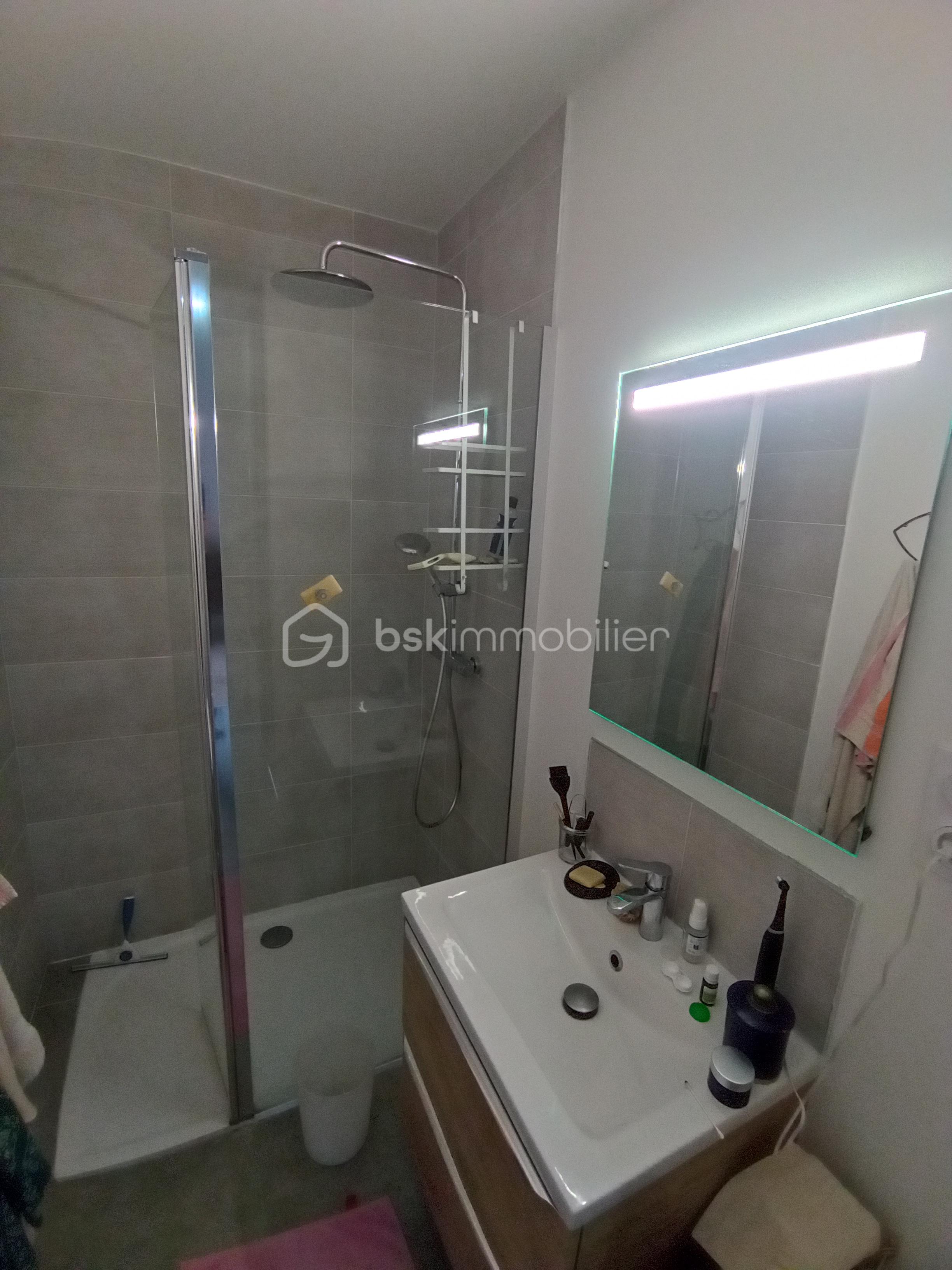 Appartement de 86 m² - PIREY T5 13.jpg