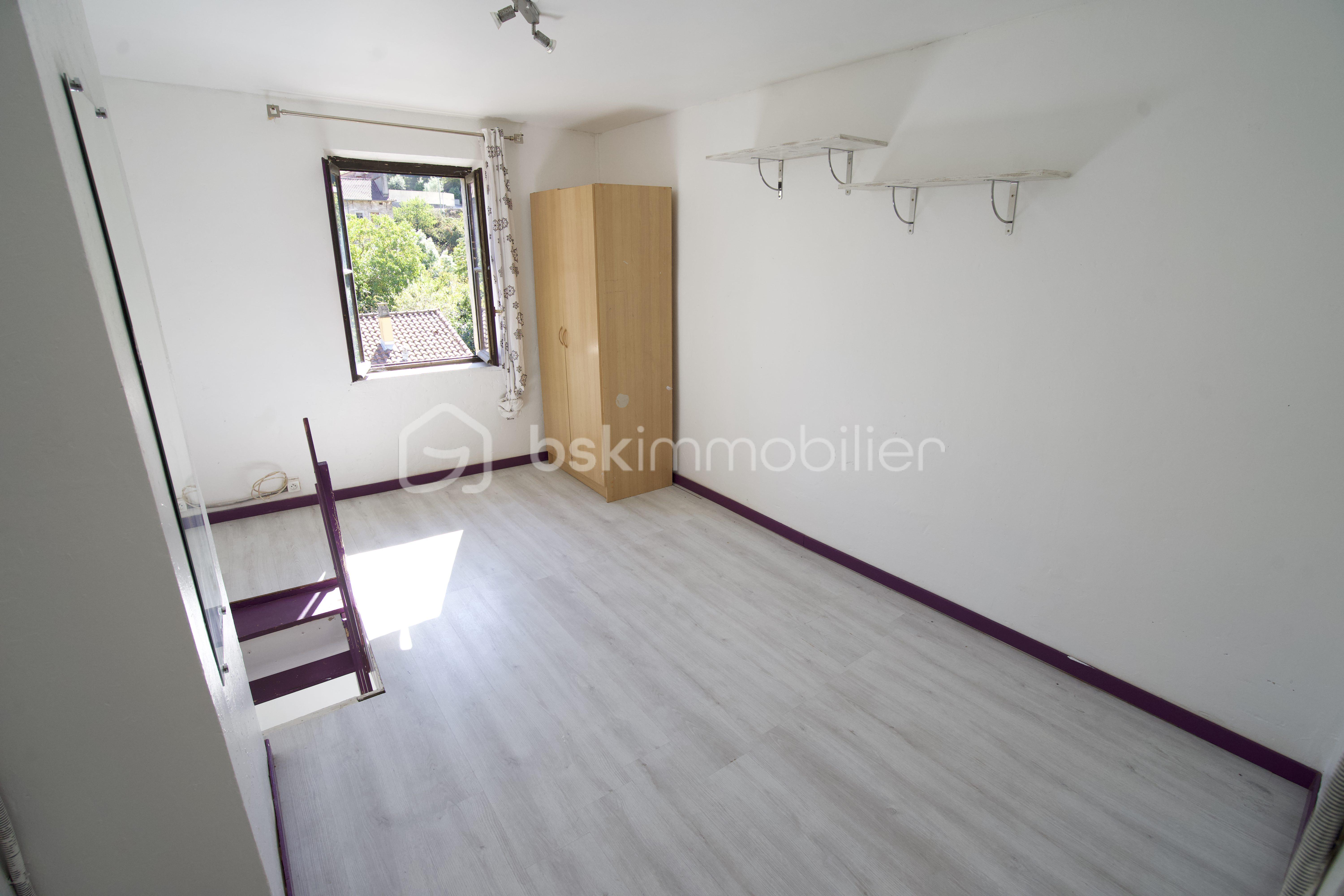 Immeuble de 300 m² - STUDIO 3 A.jpg