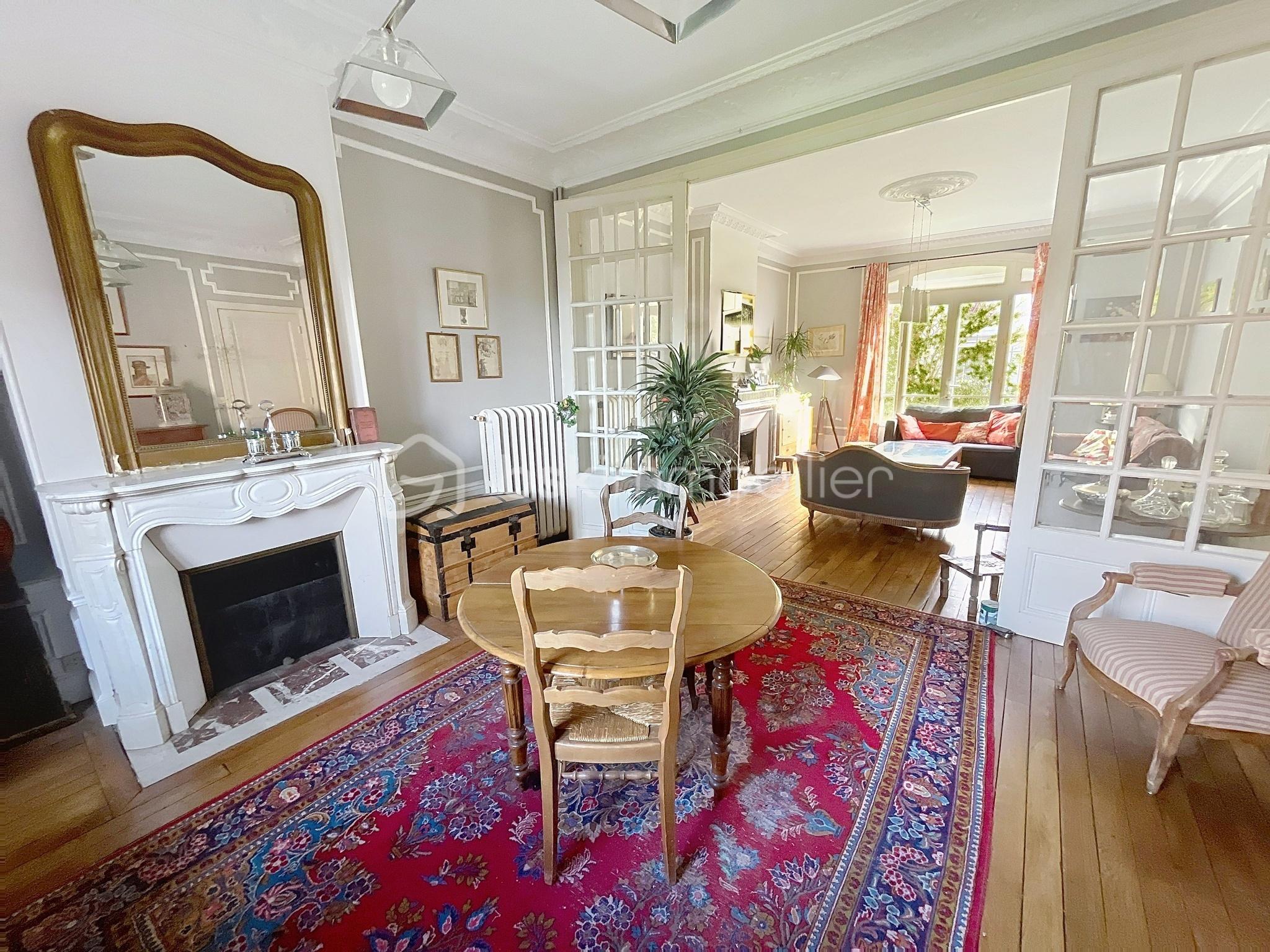 Maison de maitre de 240 m² - rainon_00112.jpg