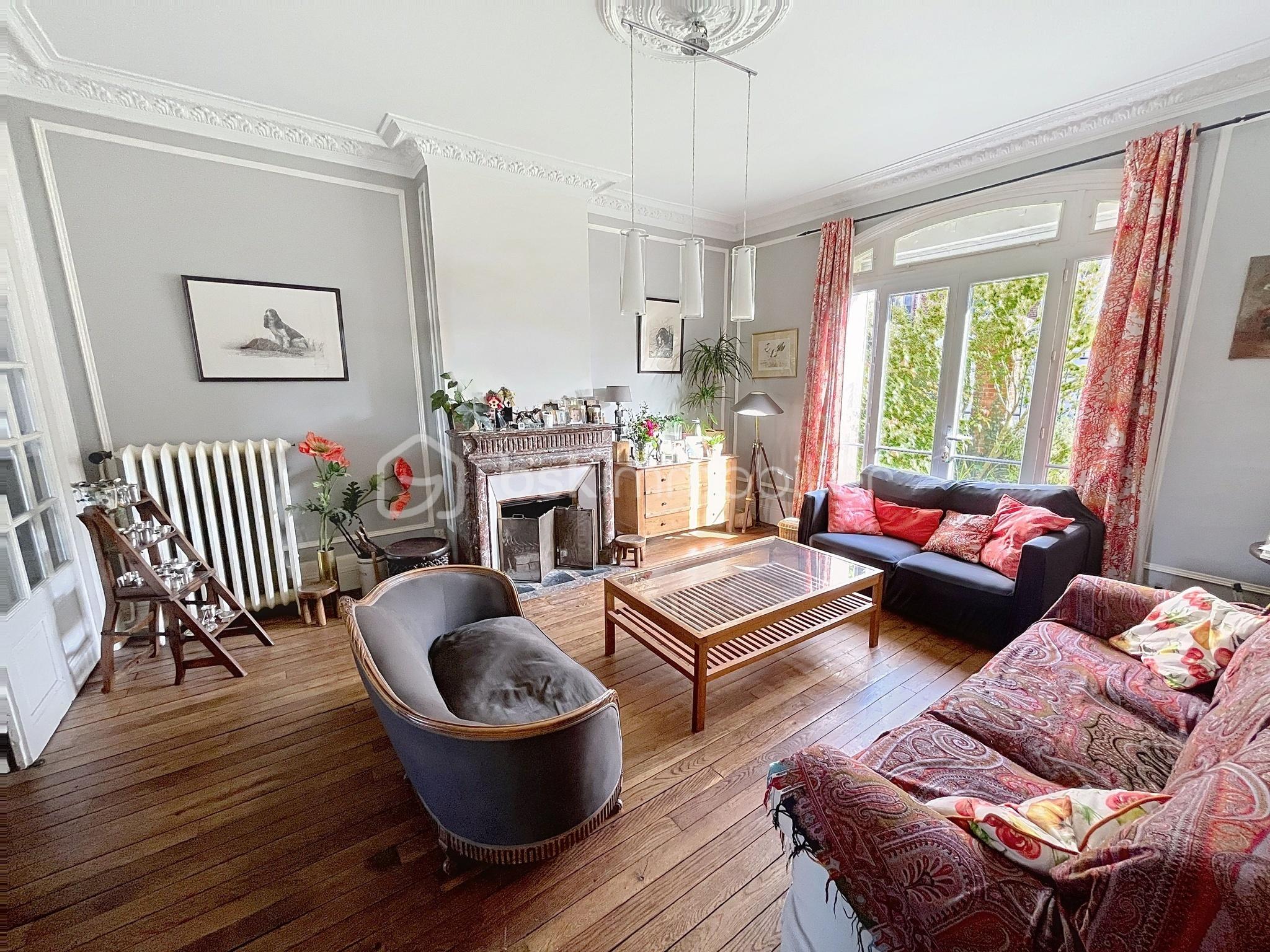 Maison de maitre de 240 m² - rainon_00111.jpg