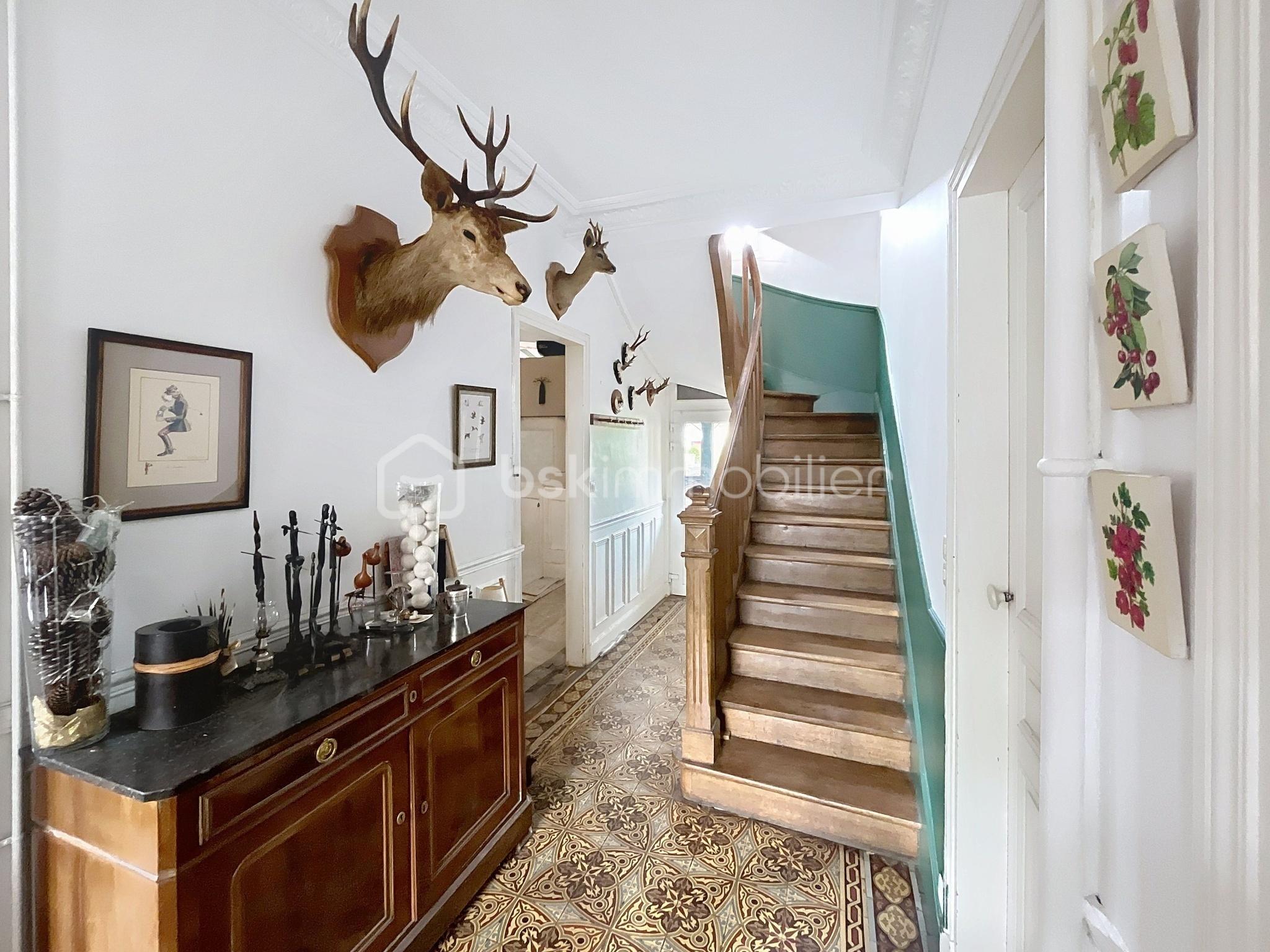 Maison de maitre de 240 m² - rainon_00101.jpg
