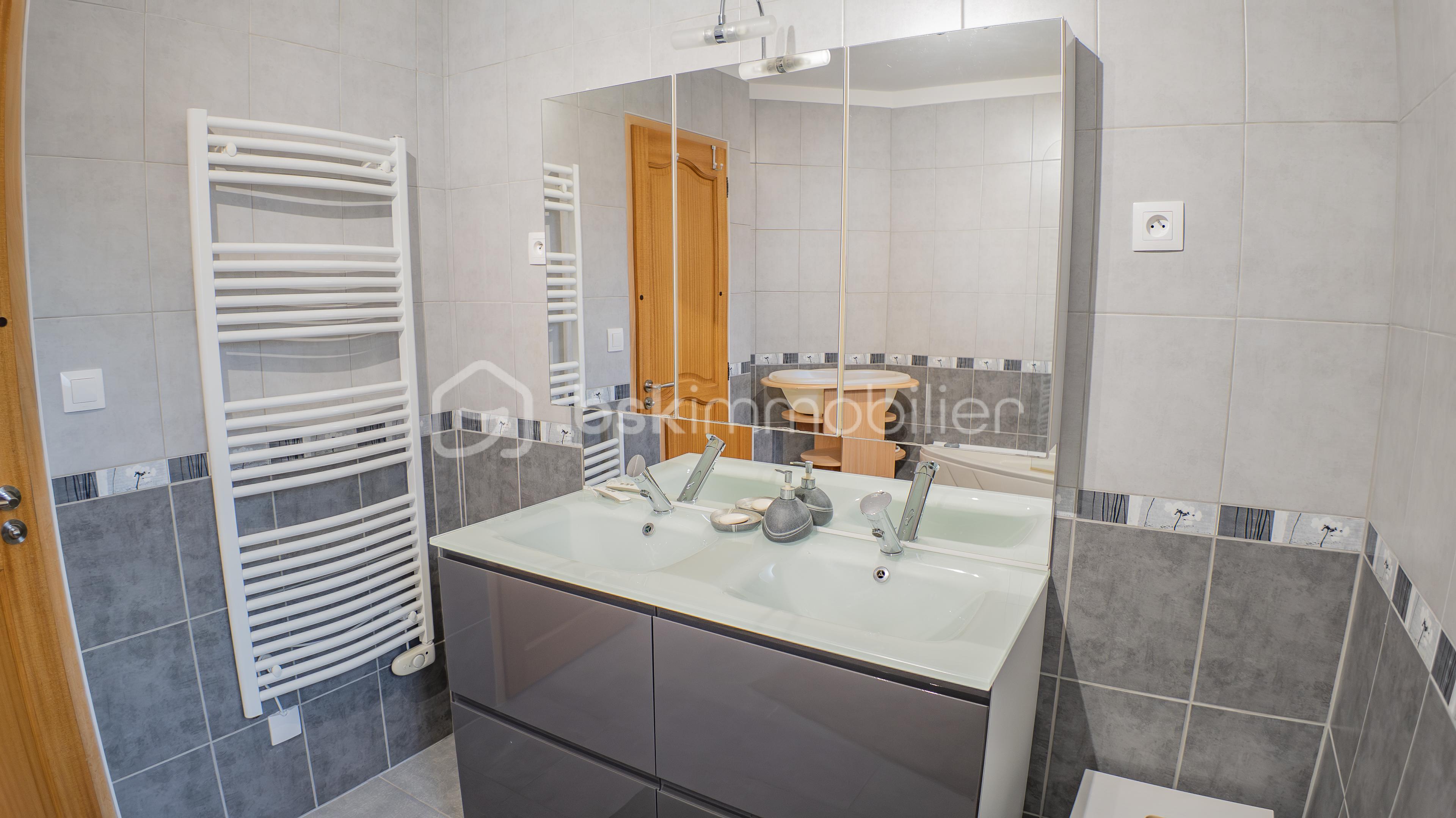 Maison contemporaine de 138 m² - 14 BSK-6.jpg