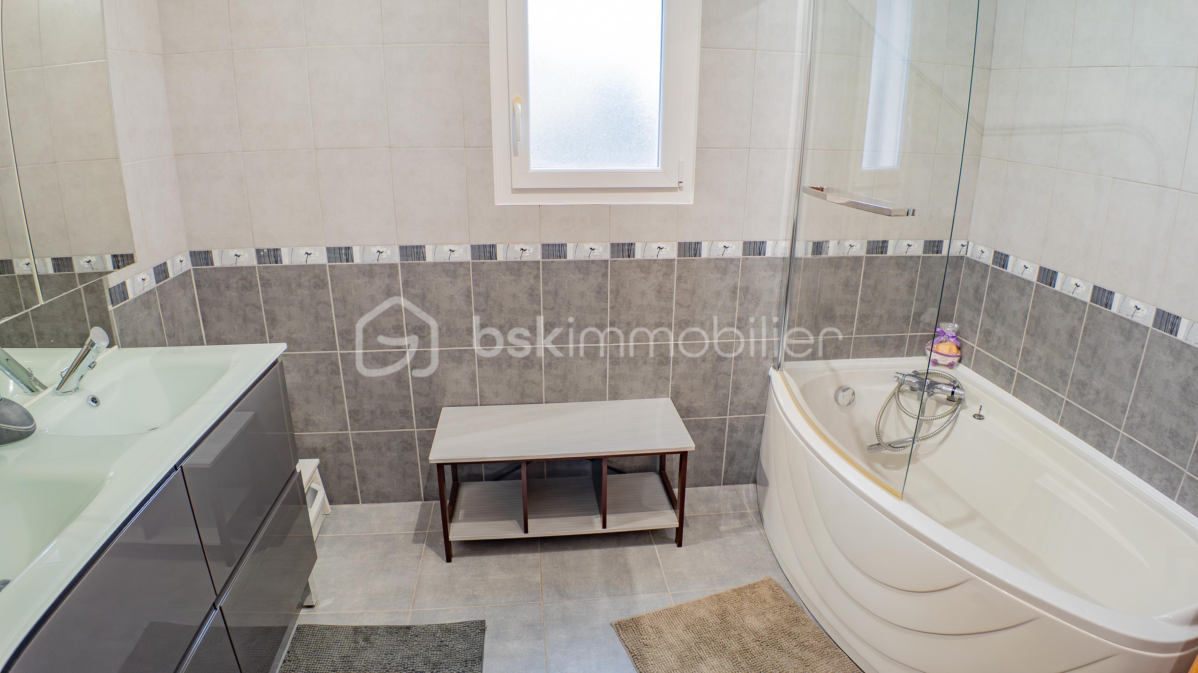 Maison contemporaine de 138 m² - 13 BSK-4.jpg