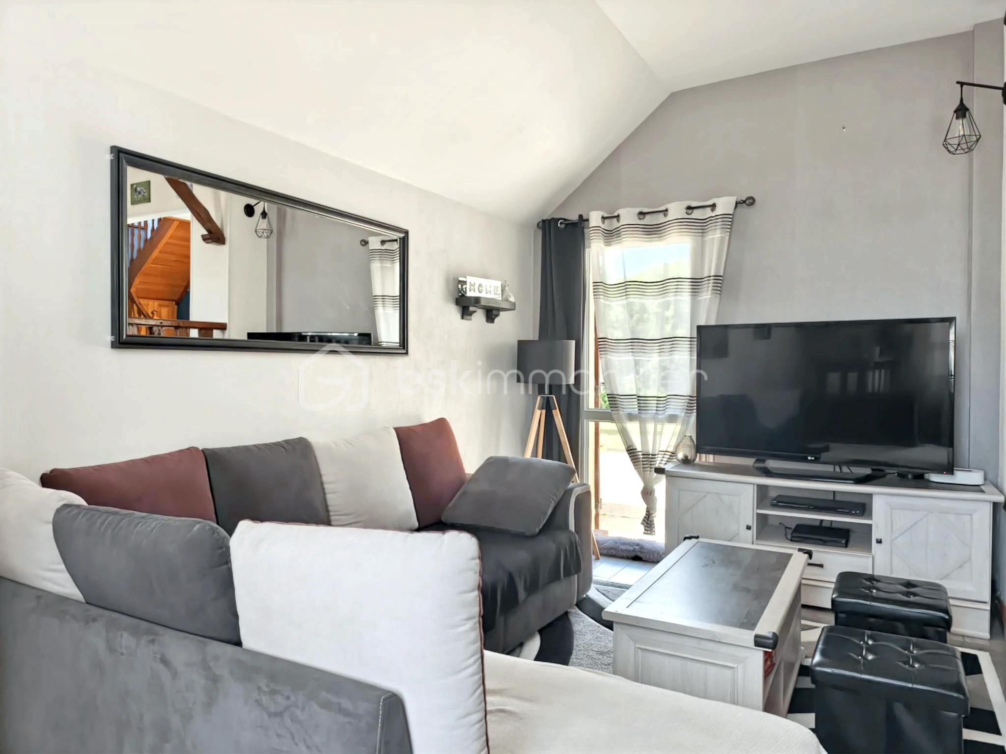Maison traditionnelle de 137 m² - liloo-downloader9YaPWk