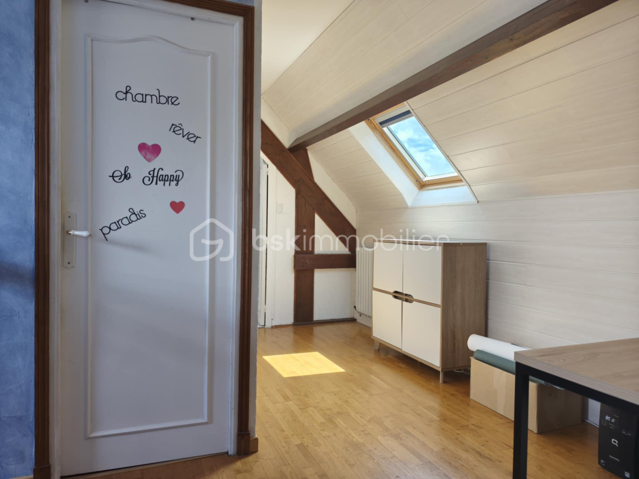 Maison traditionnelle de 137 m² - 3213a56d-9b19-4f08-a410-d547a5034dc9.jpg