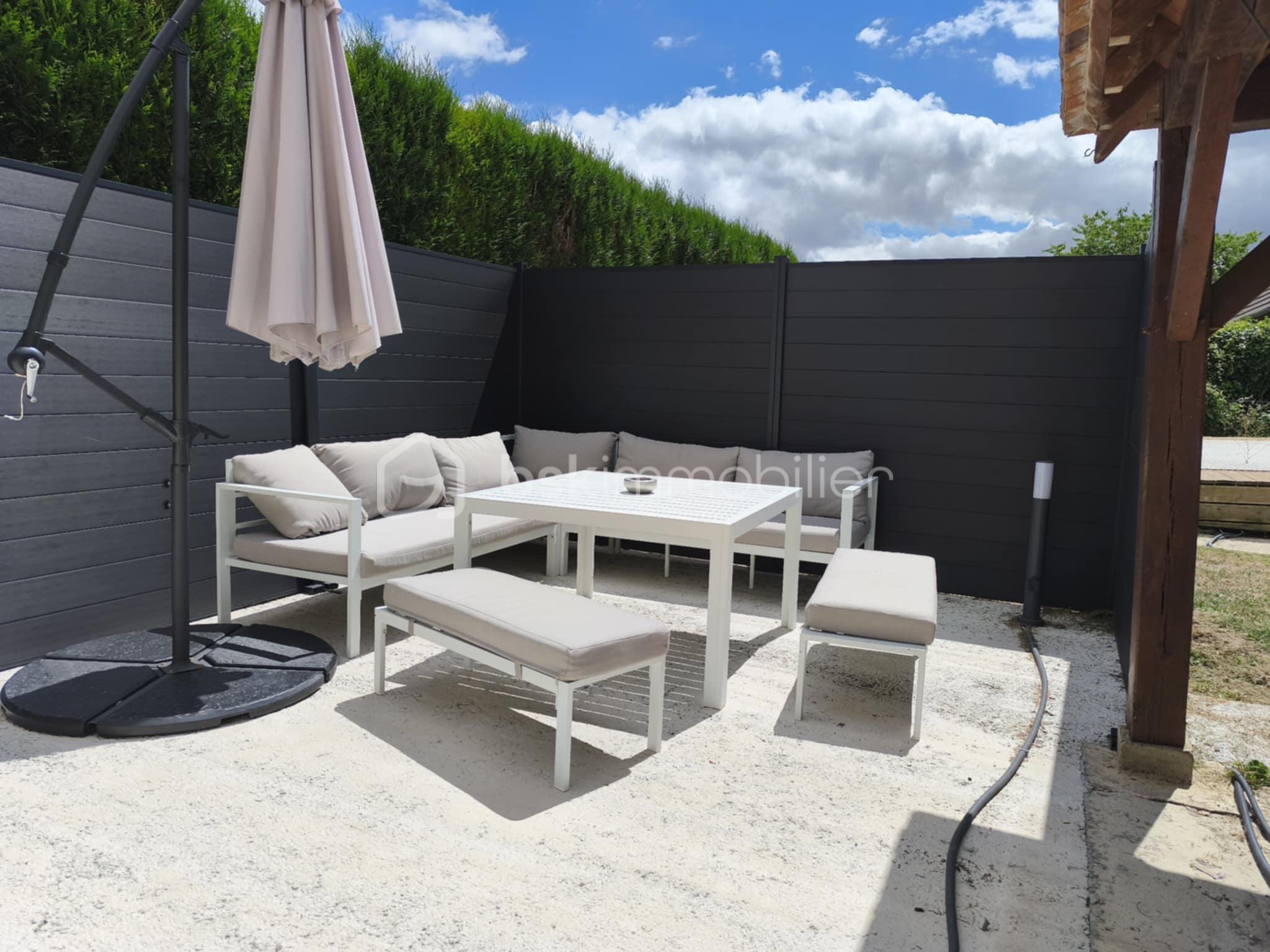 Maison traditionnelle de 137 m² - d6f231dd-9352-4e7b-84d1-1b921a95f69e.jpg