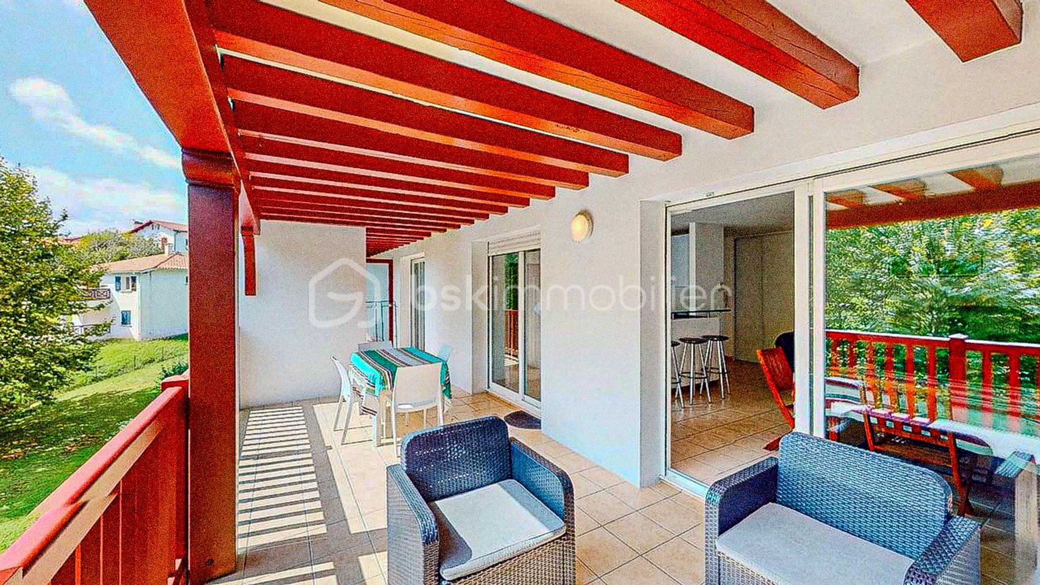 Appartement de 52 m² - terrasse et salon.jpg