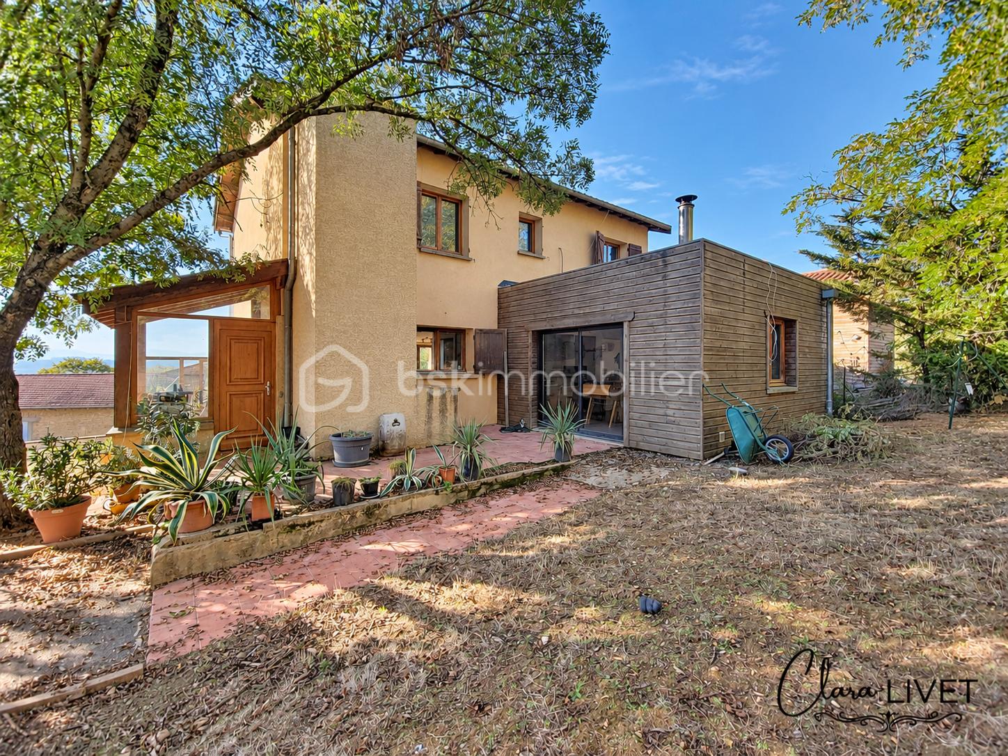 Maison 7 pièces 171 m² · à Belmont-d'Azergues · 170,6 m² · 349 000 €