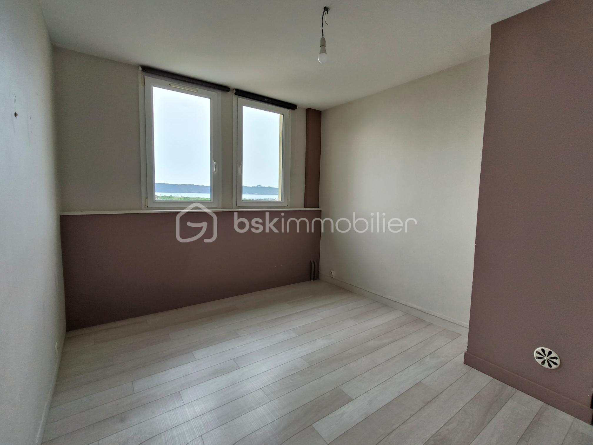 10 - CHAMBRE MARRON.jpg