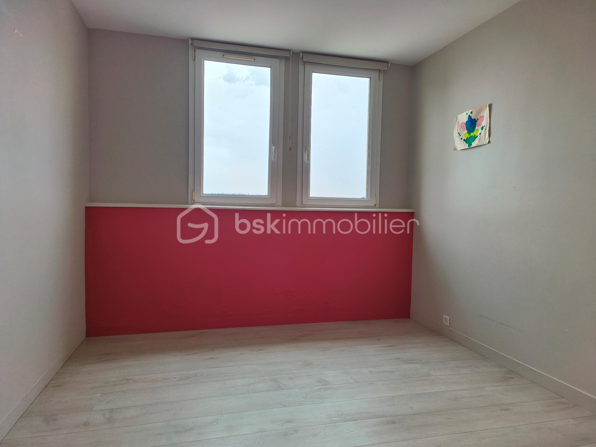 8 - CHAMBRE ROUGE 2.jpg