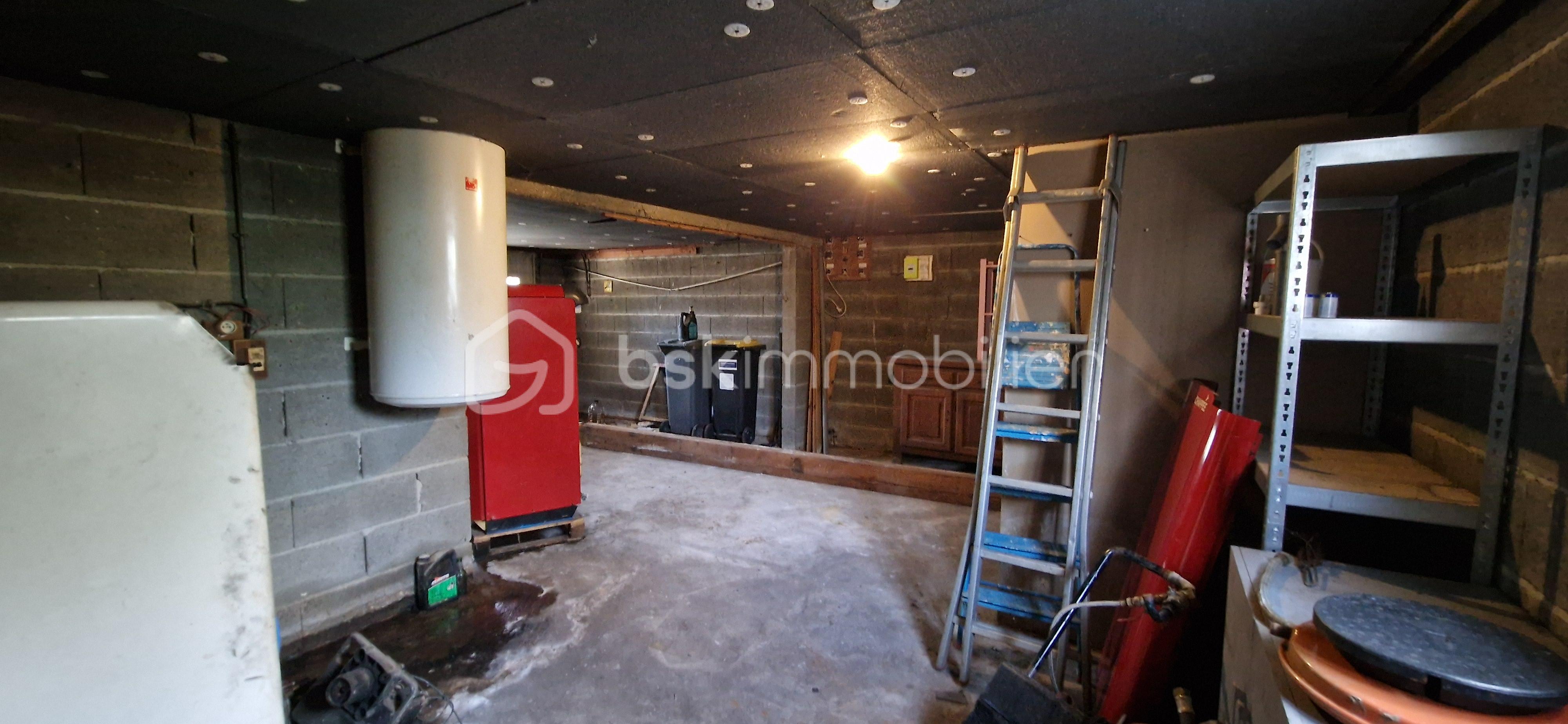 Maison de 77 m² - garage.jpg