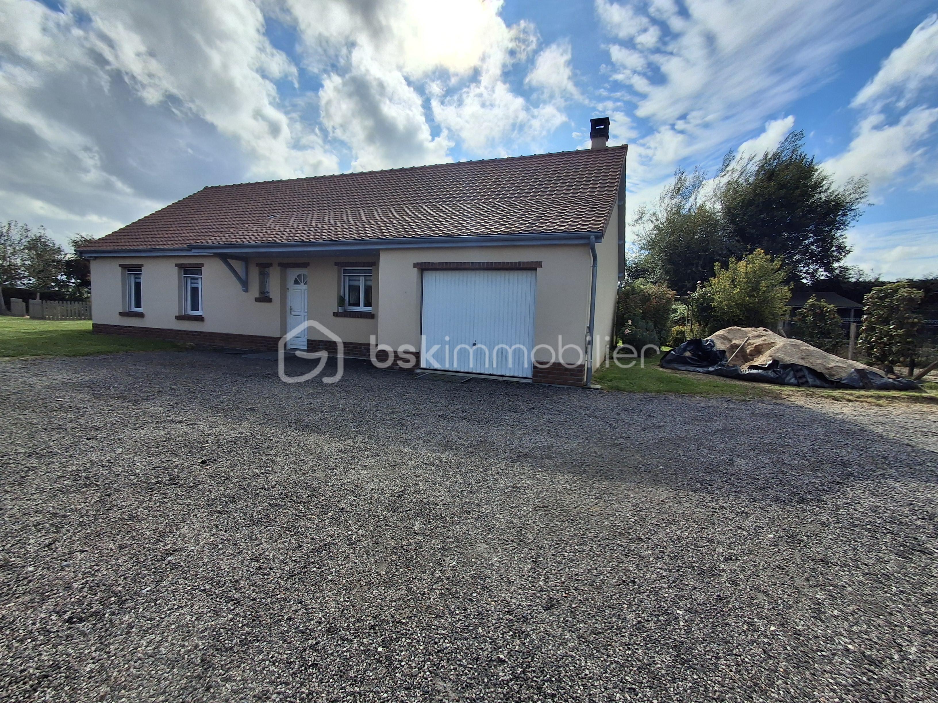 Maison de 100 m² - Façade avant paysage.jpg