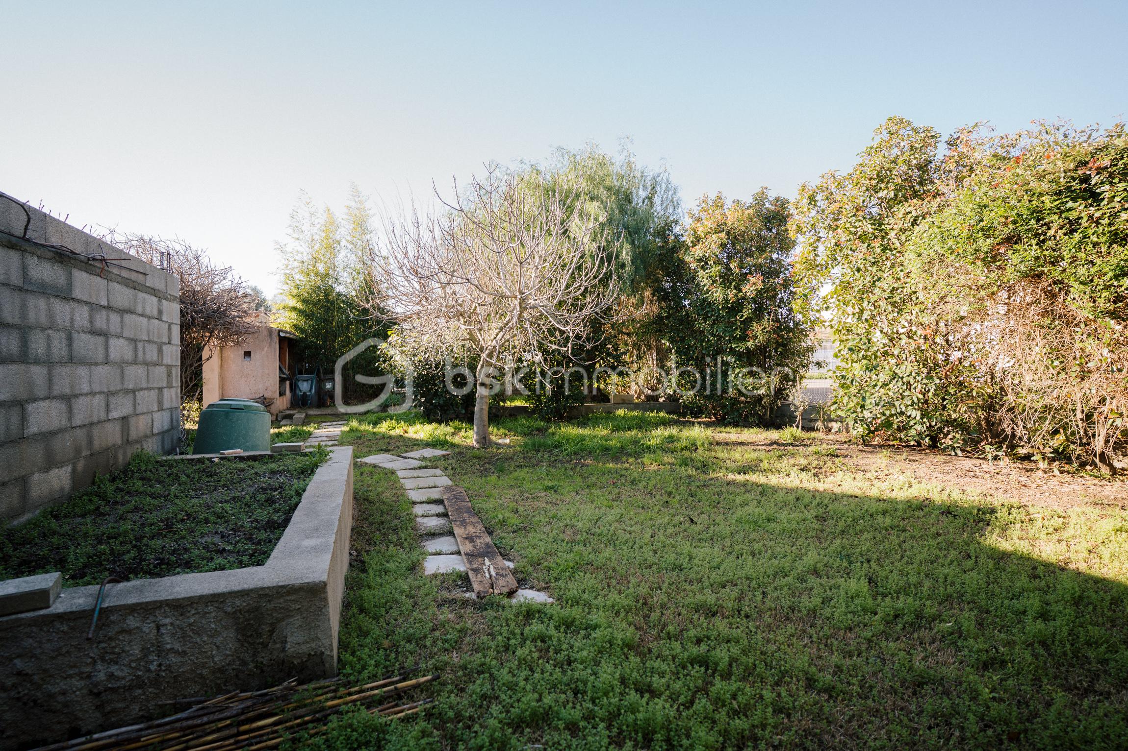 Maison traditionnelle de 97 m² - MAISON BAGES AVEC PISCINE-13.jpg