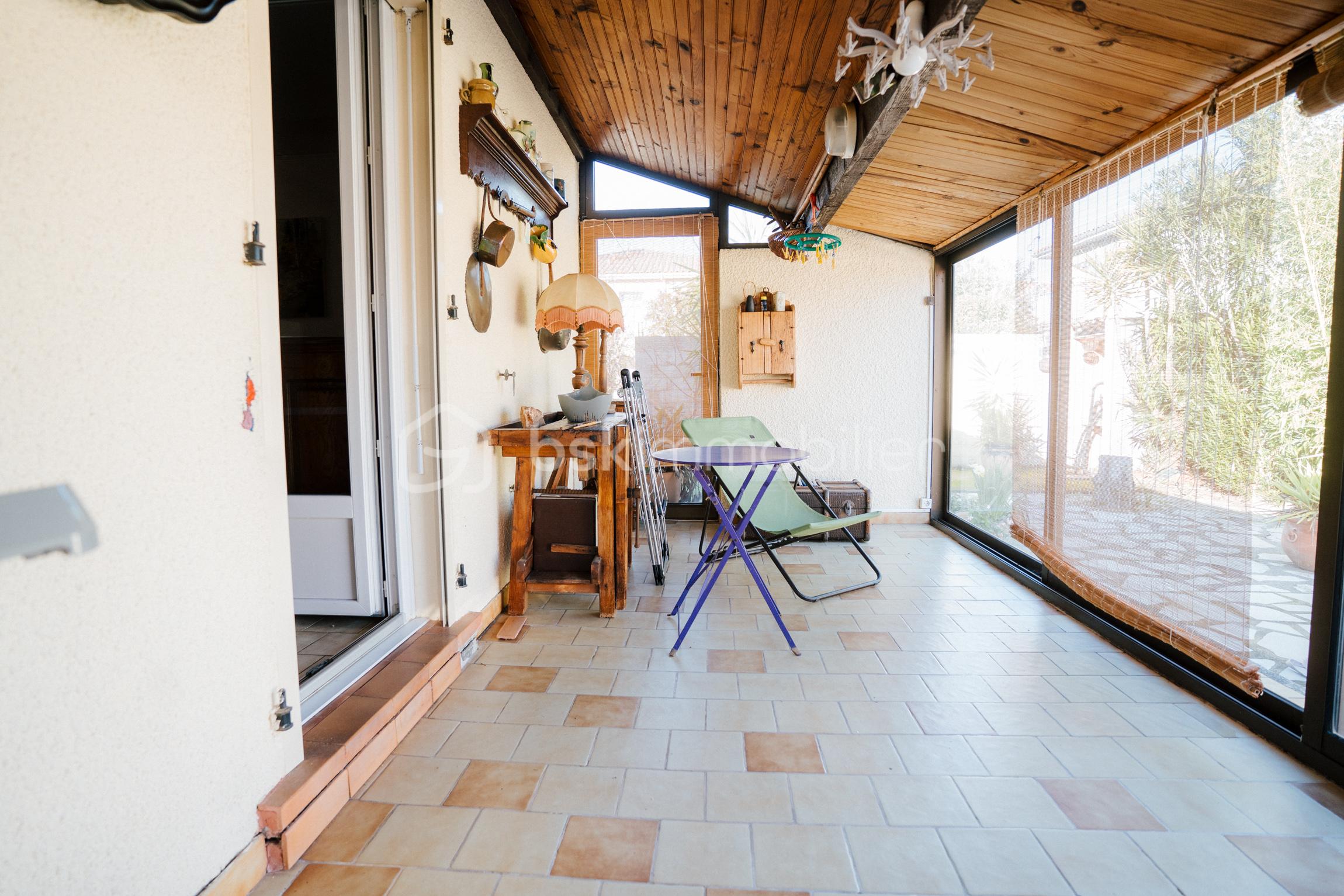 Maison traditionnelle de 97 m² - MAISON BAGES AVEC PISCINE-5.jpg