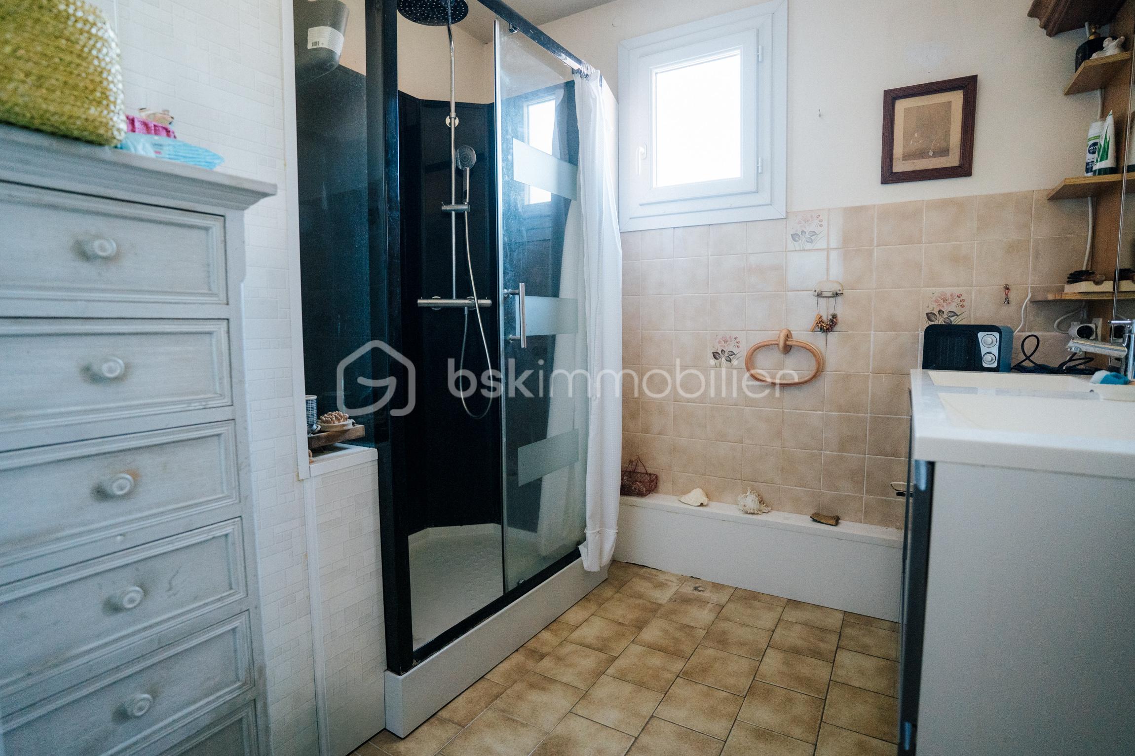 Maison traditionnelle de 97 m² - MAISON BAGES AVEC PISCINE-8.jpg