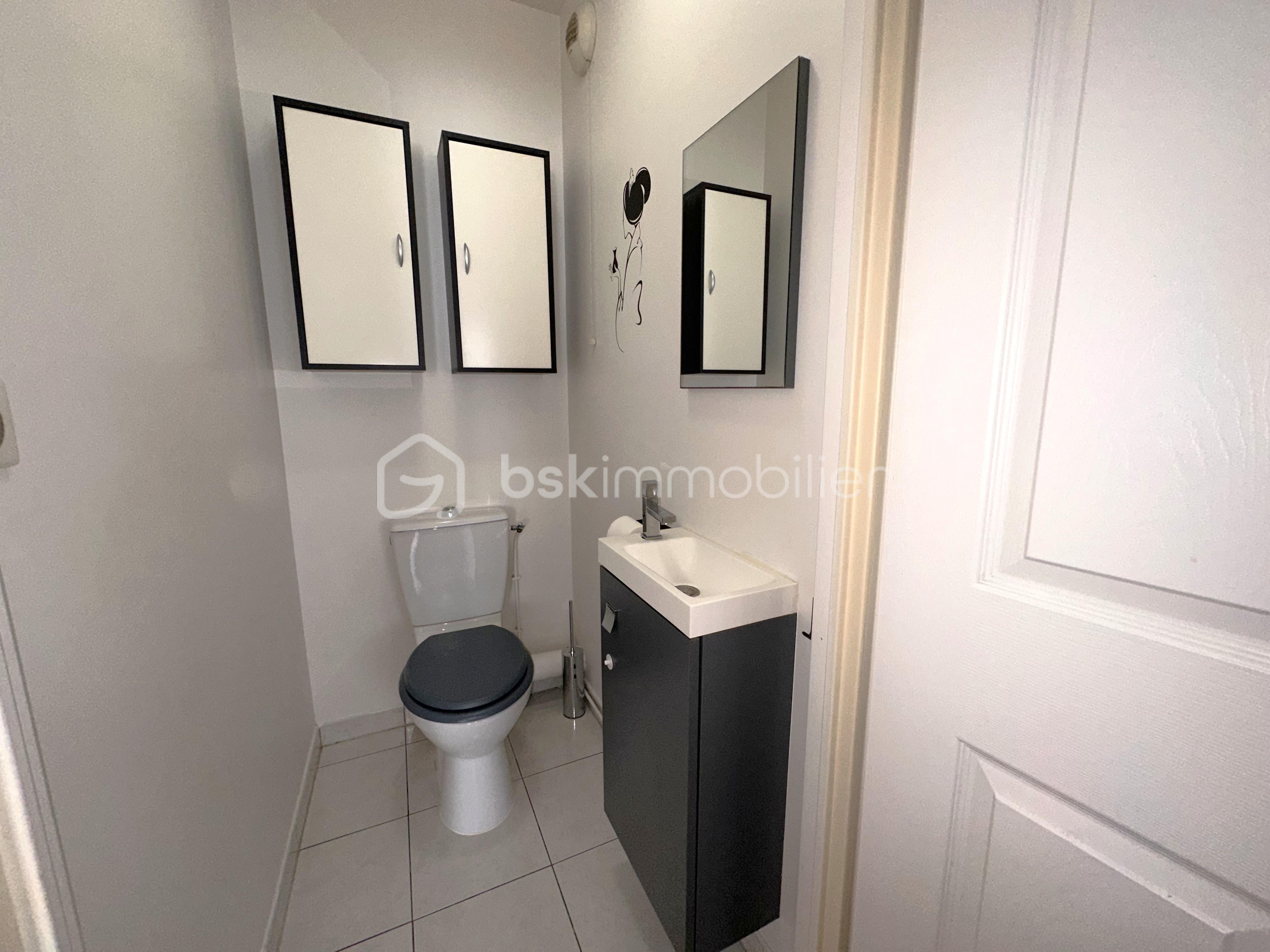 Appartement de 73,76 m² - WC PUECH.jpg