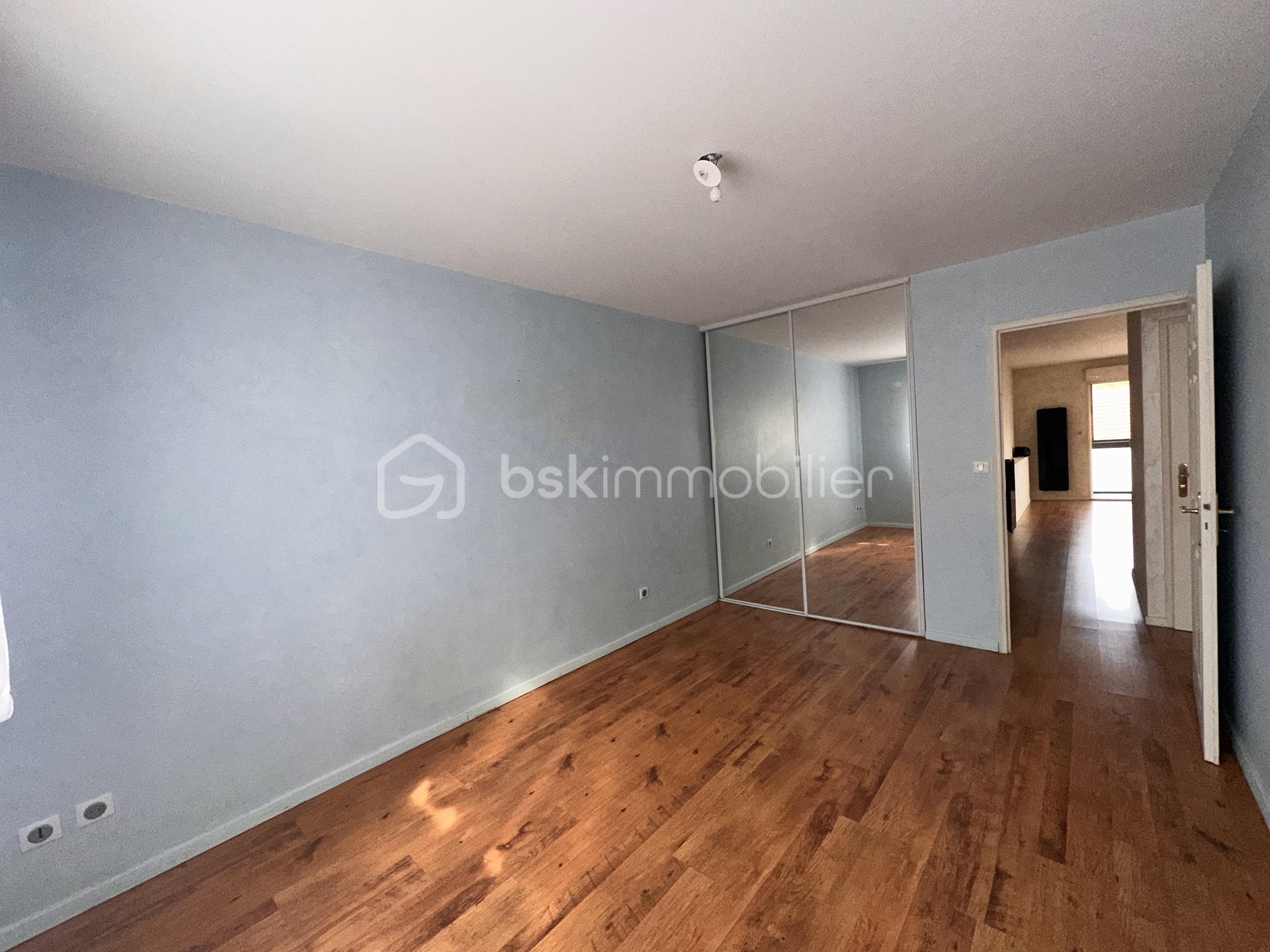 Appartement de 73,76 m² - CHAMBRE AD .PUECH.jpg