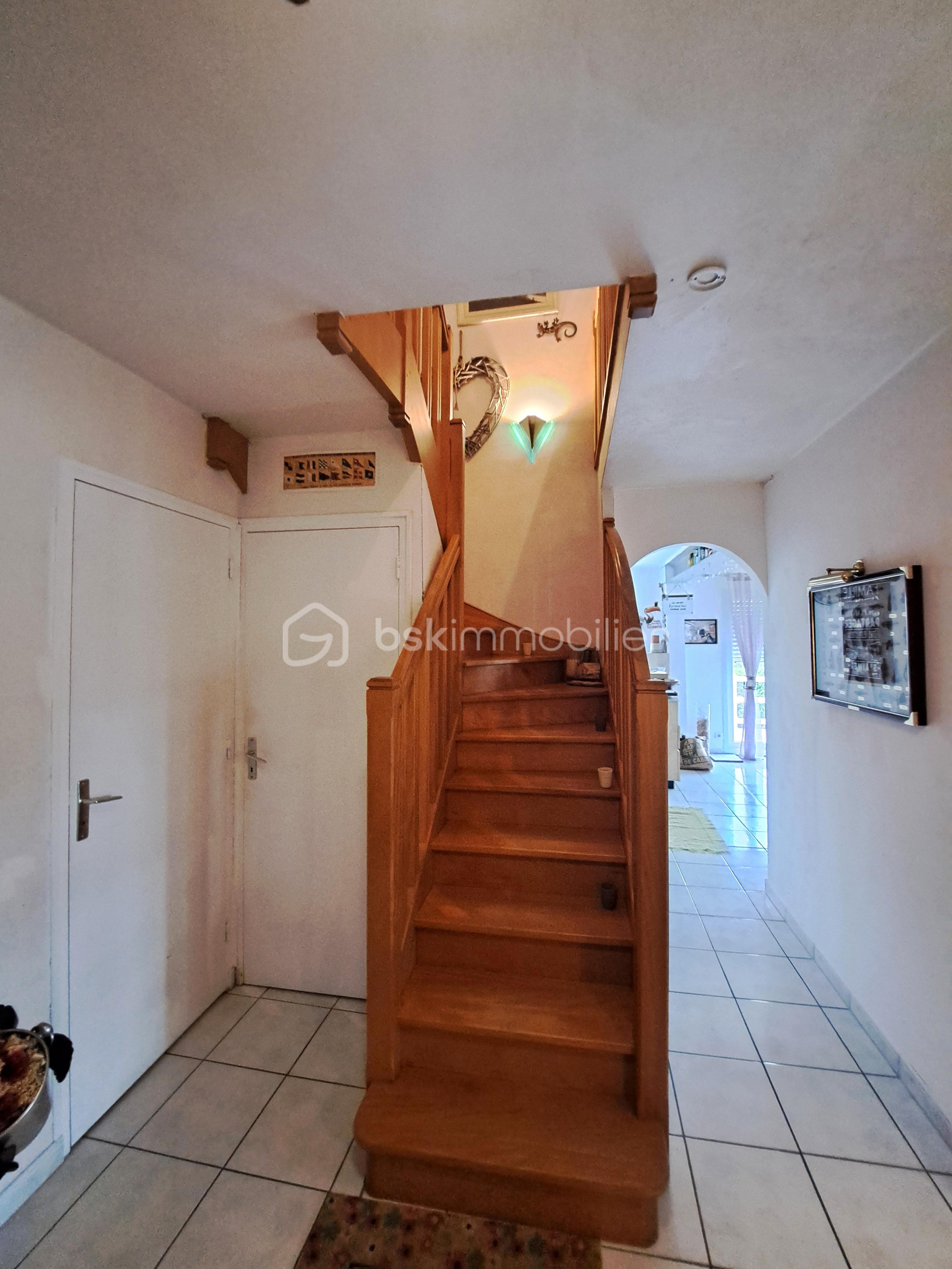 Maison de 133 m² - ESCALIER.jpg
