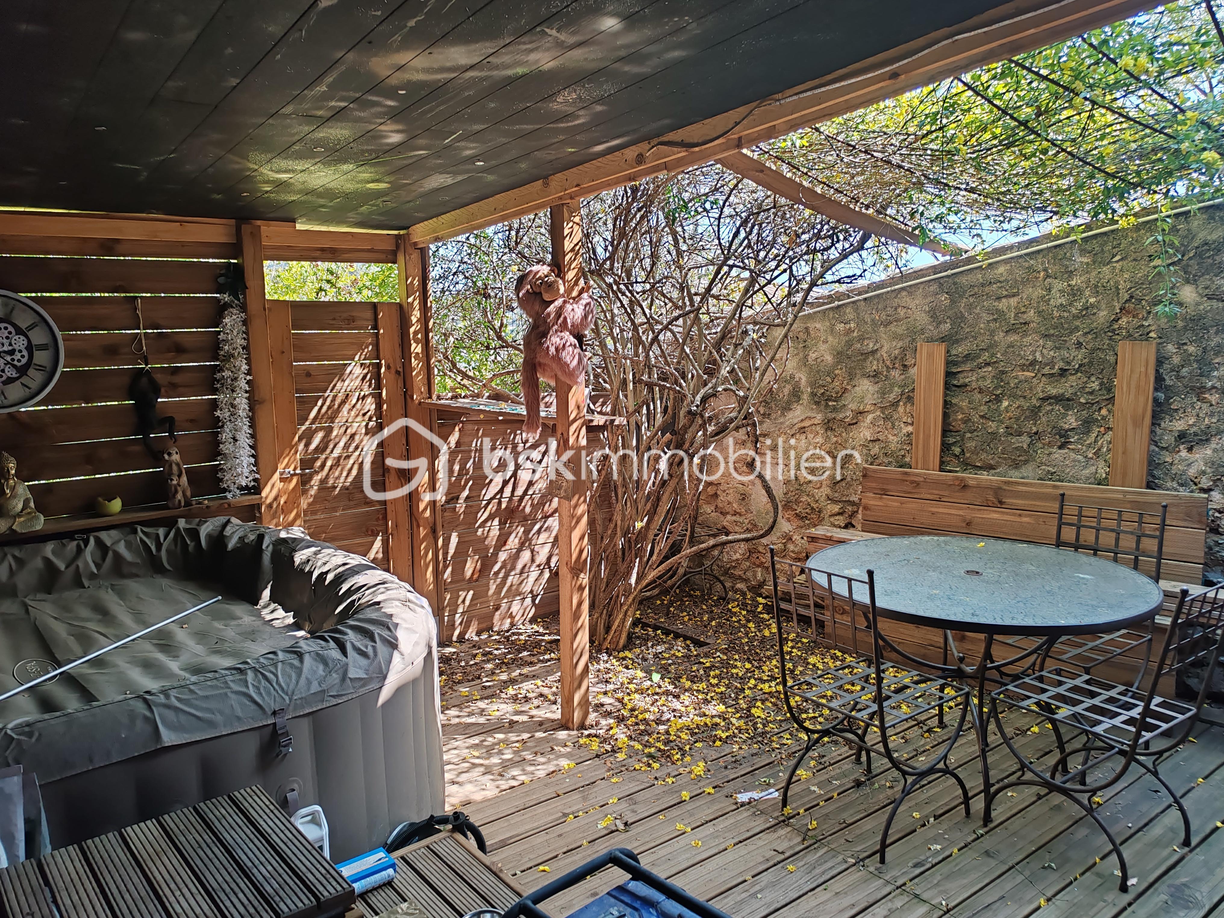 Maison de 120 m² - m6 taradeau.jpg