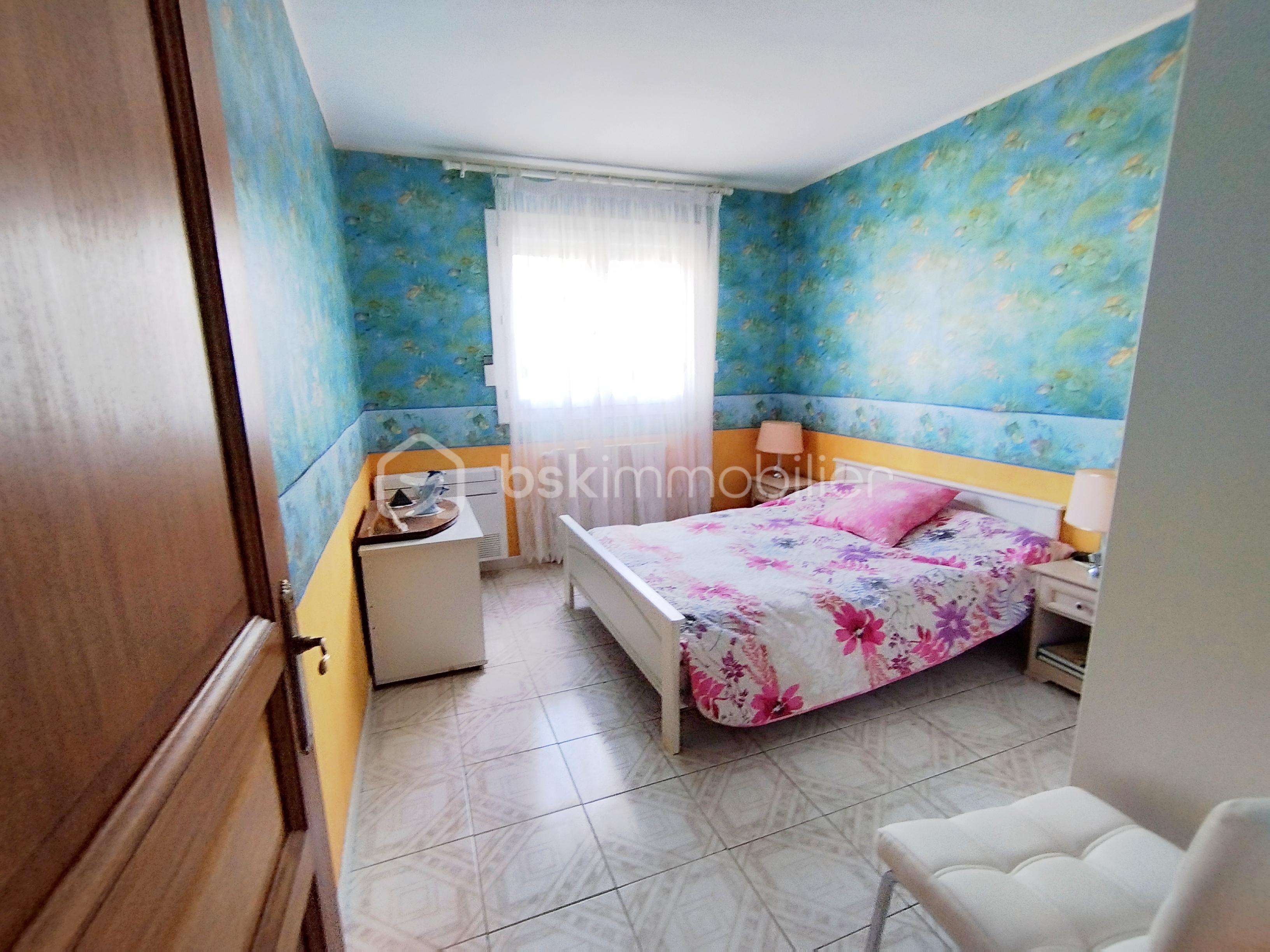 Maison de 255 m² - 1764256041710.jpg