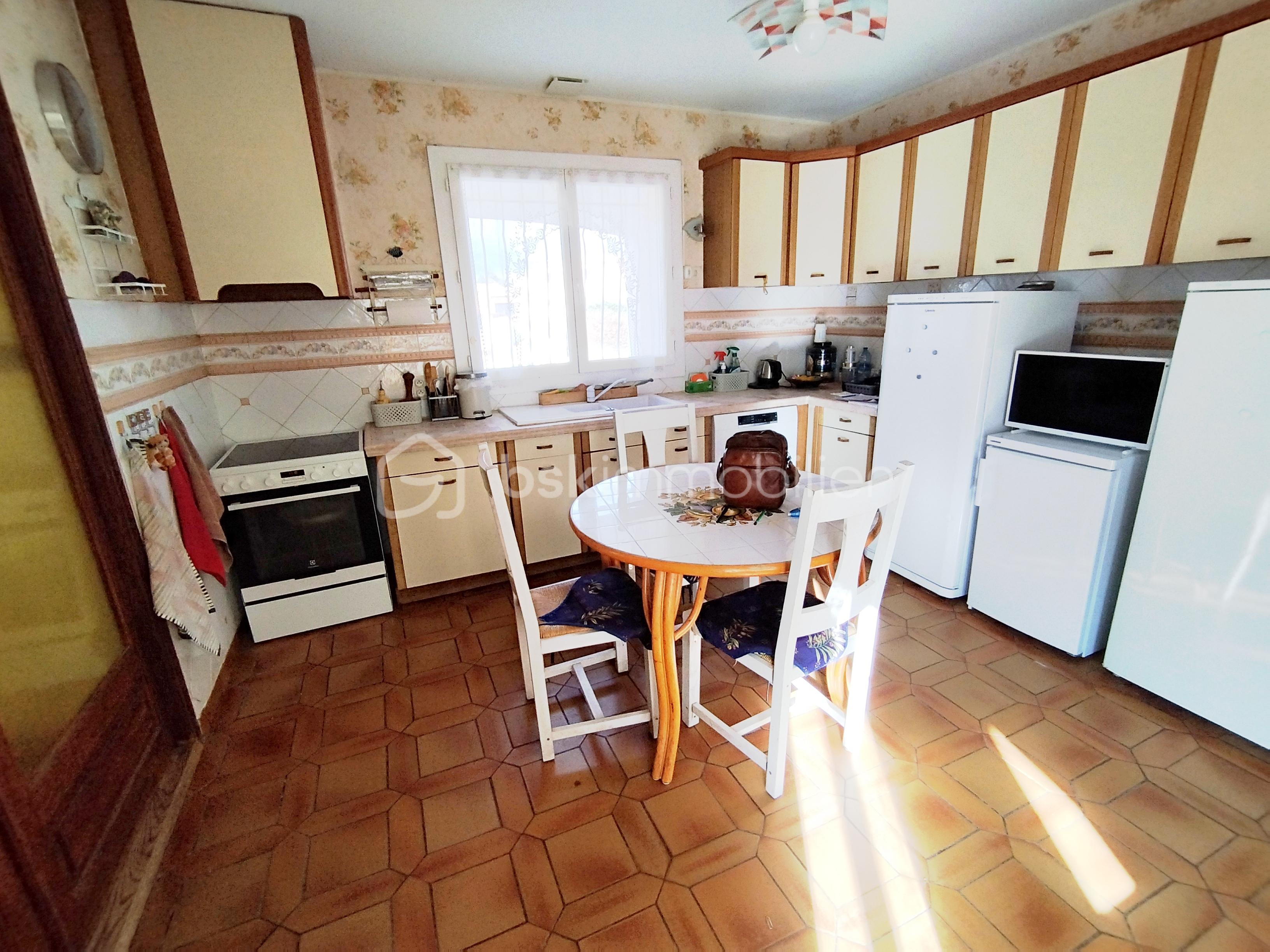 Maison de 255 m² - 1764256041627.jpg