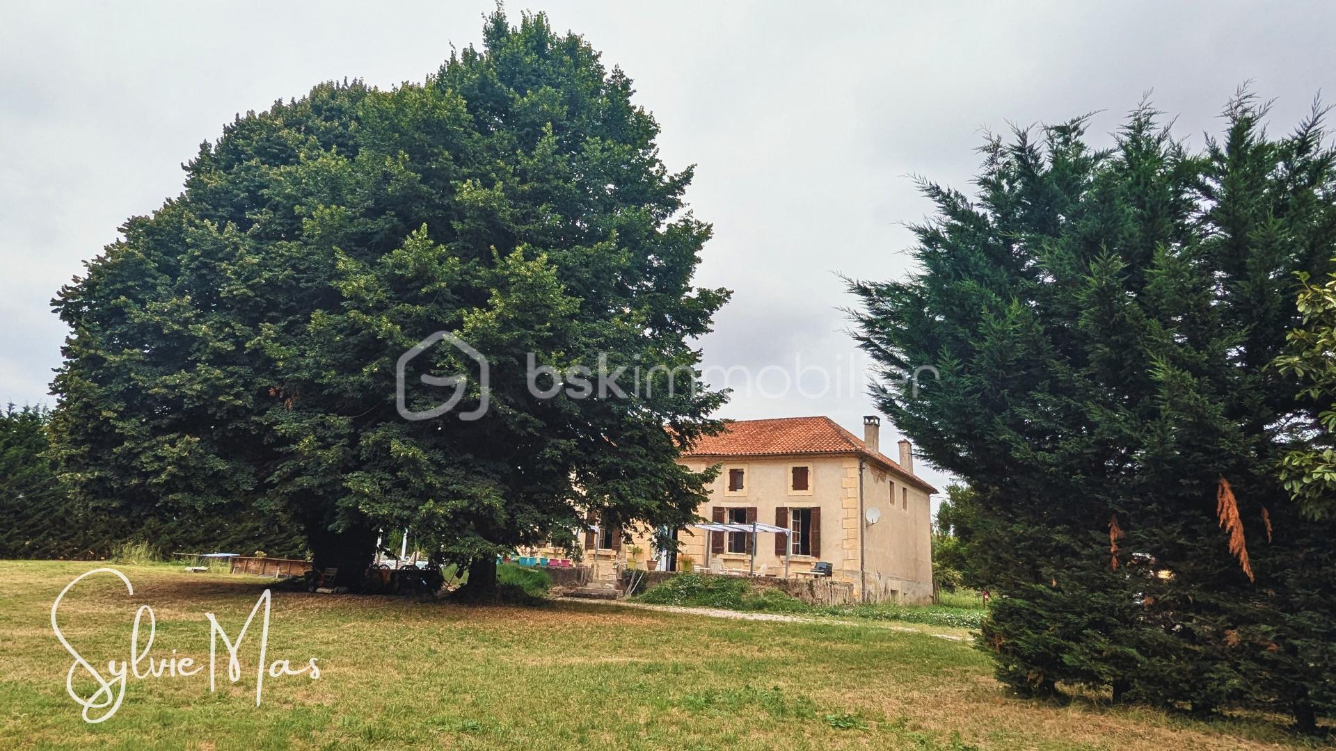Maison de maitre de 264 m² - 20.jpg