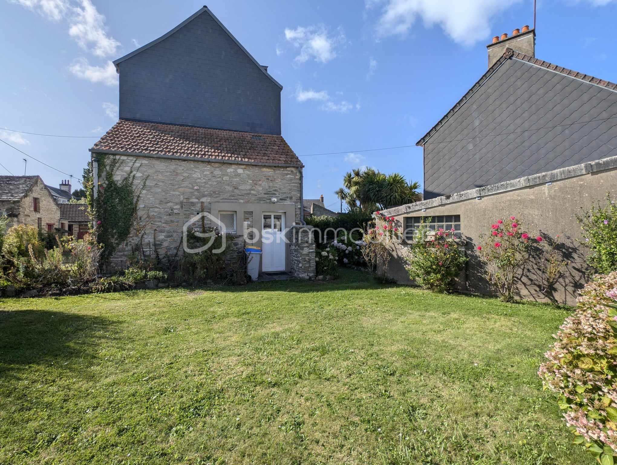 Maison de 208 m² - 455807710_829393832690706_4106351407256828165_n.jpg