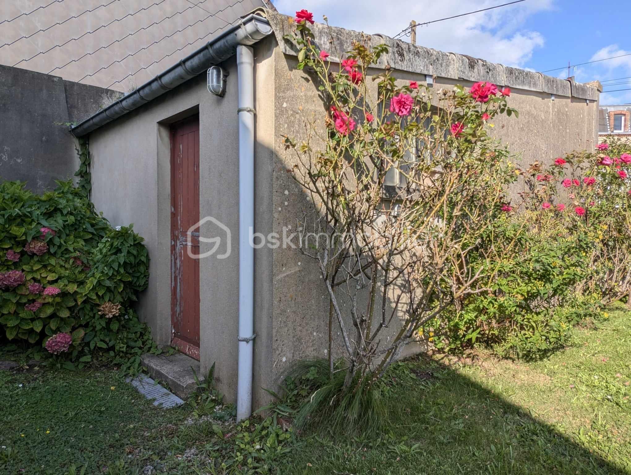 Maison de 208 m² - 456389112_3896004387352422_3435748493042054470_n.jpg