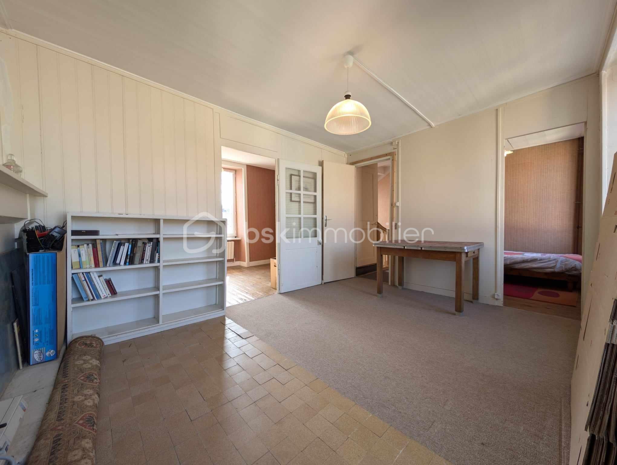 Maison de 208 m² - 454161424_314825864992028_3201534666574552236_n.jpg
