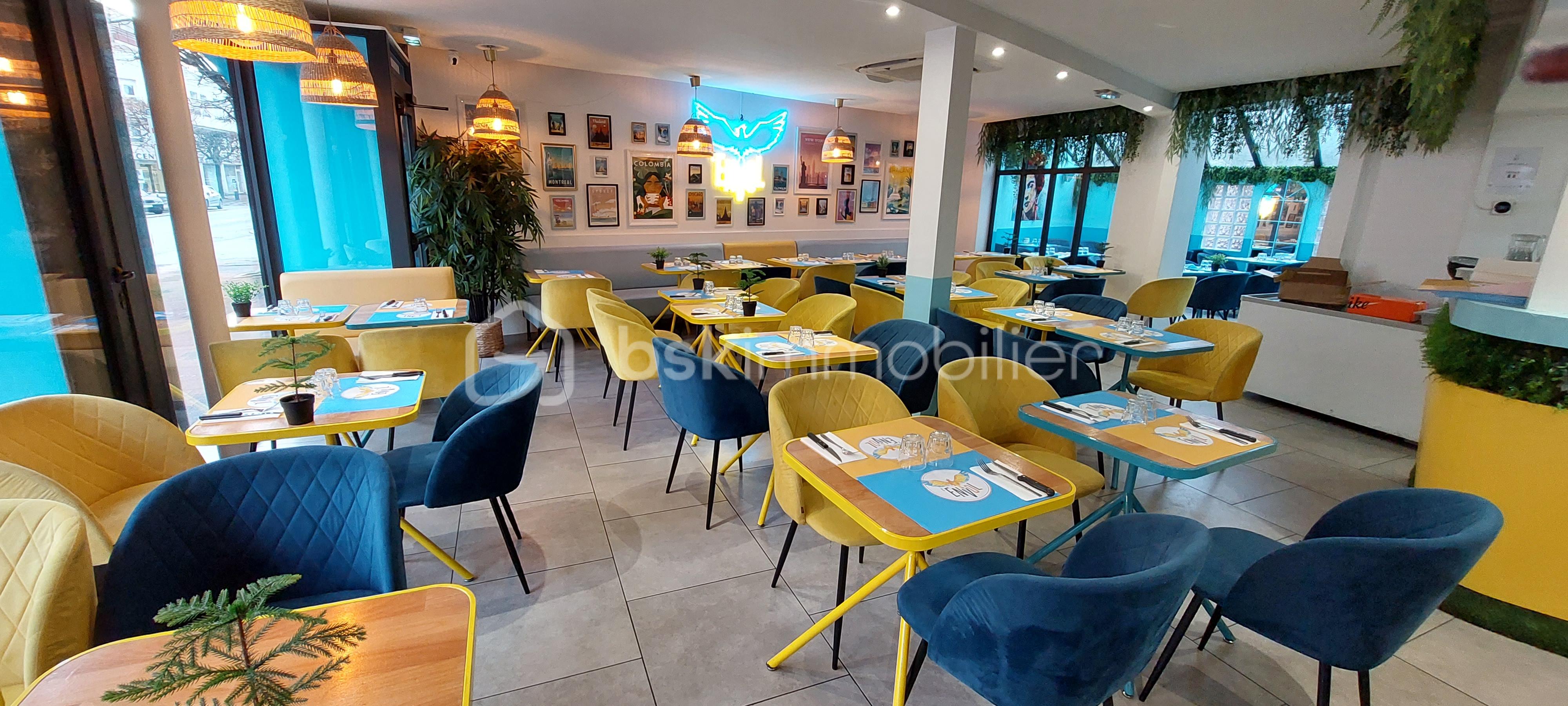 Immeuble commercial de 176 m² - 20231130_151319.jpg