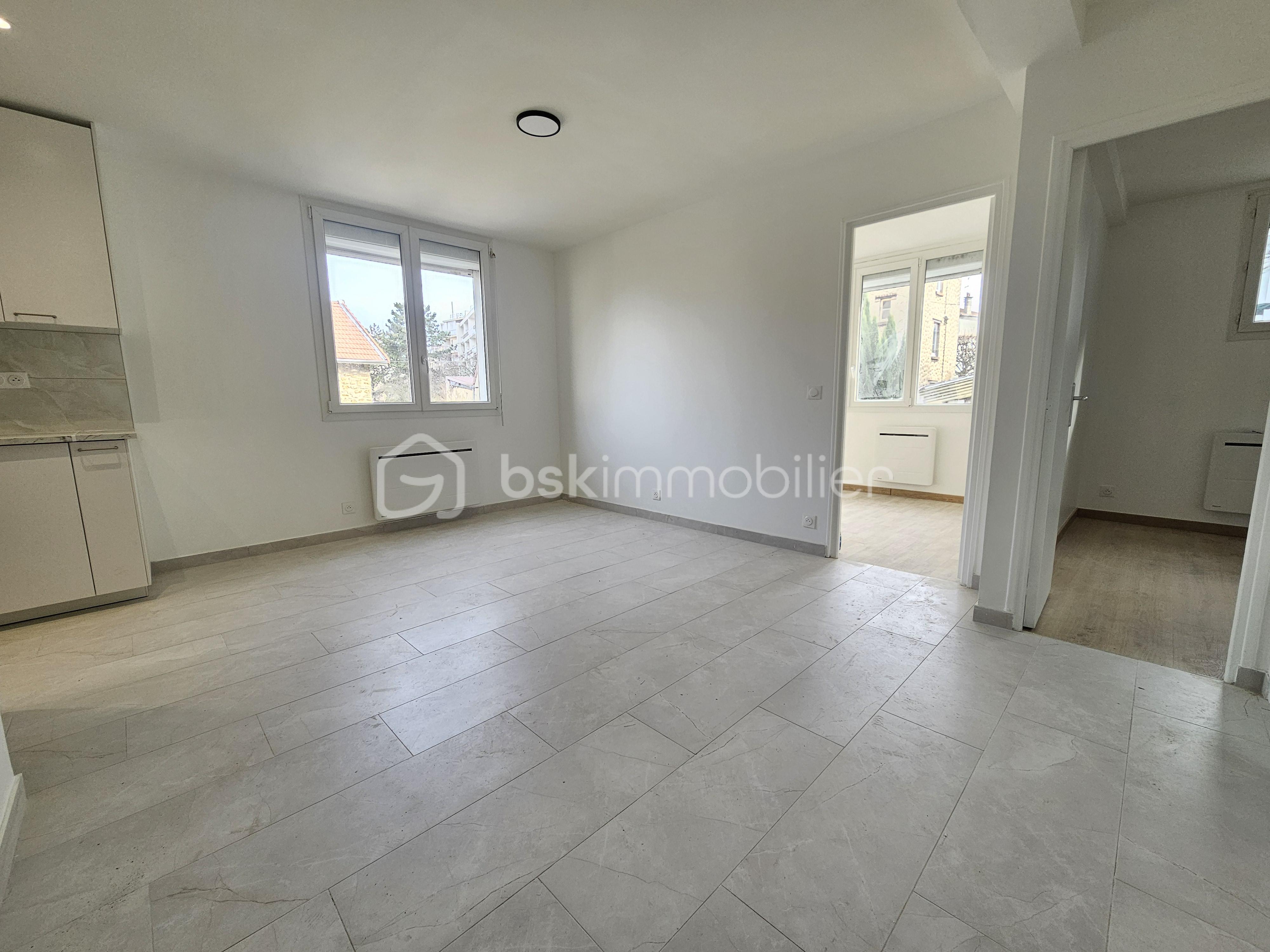 Immeuble commercial de 176 m² - 20250221_115559.jpg