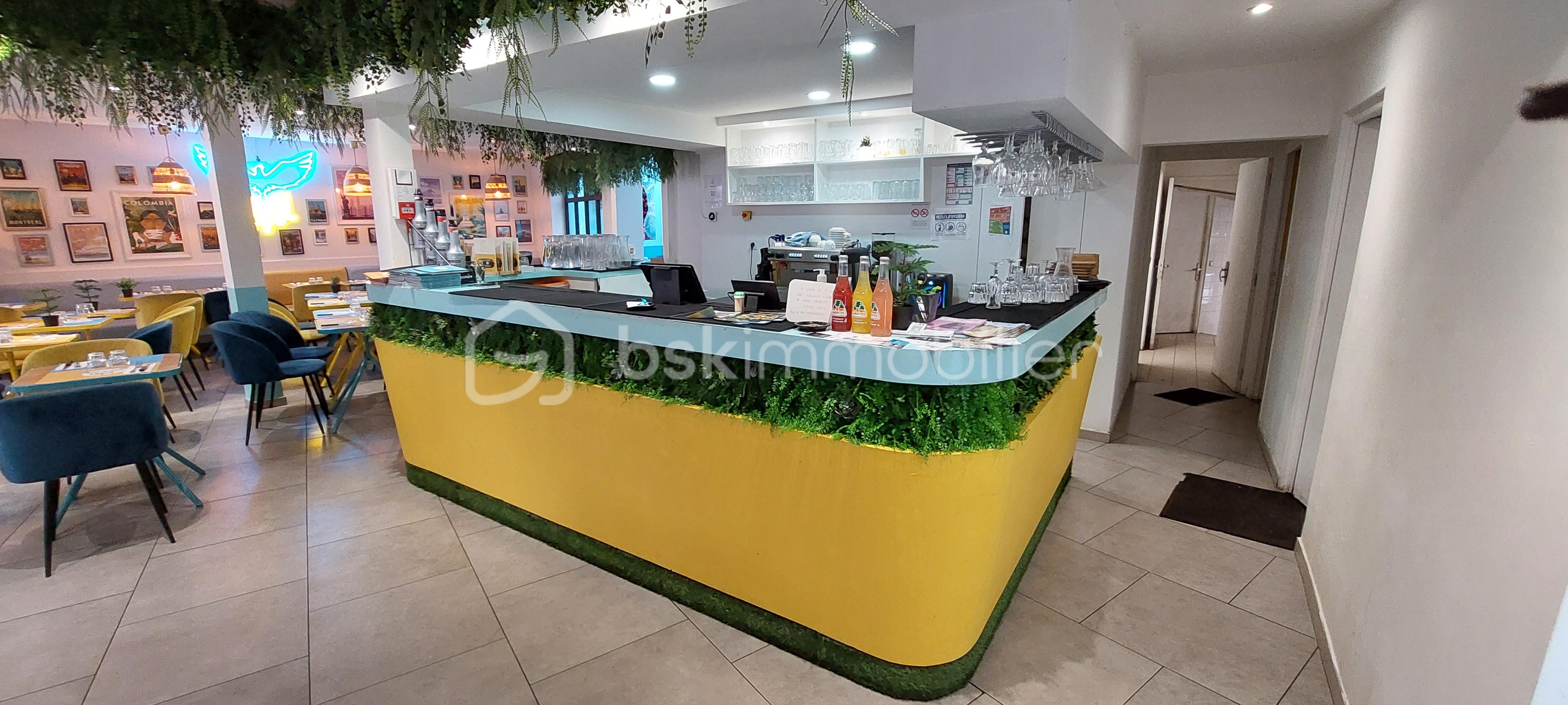 Immeuble commercial de 176 m² - 20231130_151405.jpg