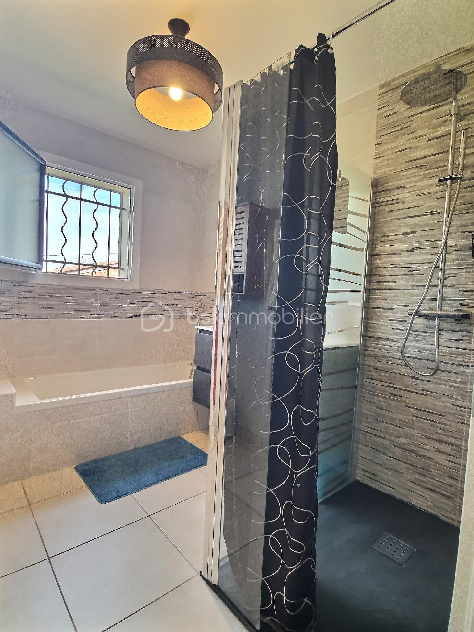 Maison de 124 m² - exposio_132172296.jpg