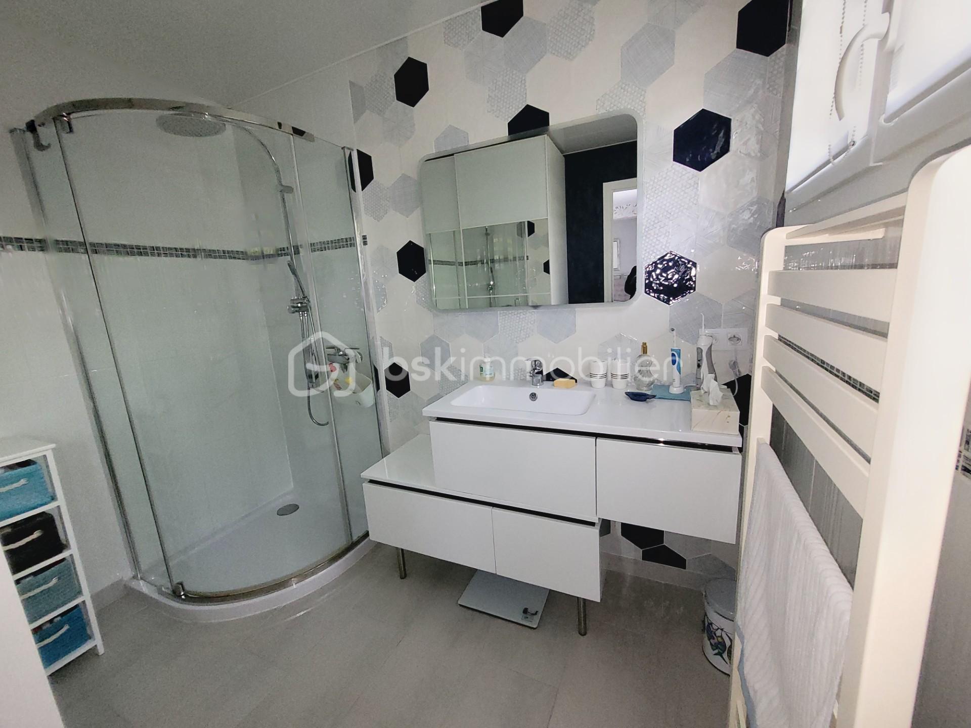 7ec46549-4ab9-448c-949b-c9e72c76c5a7.jfif