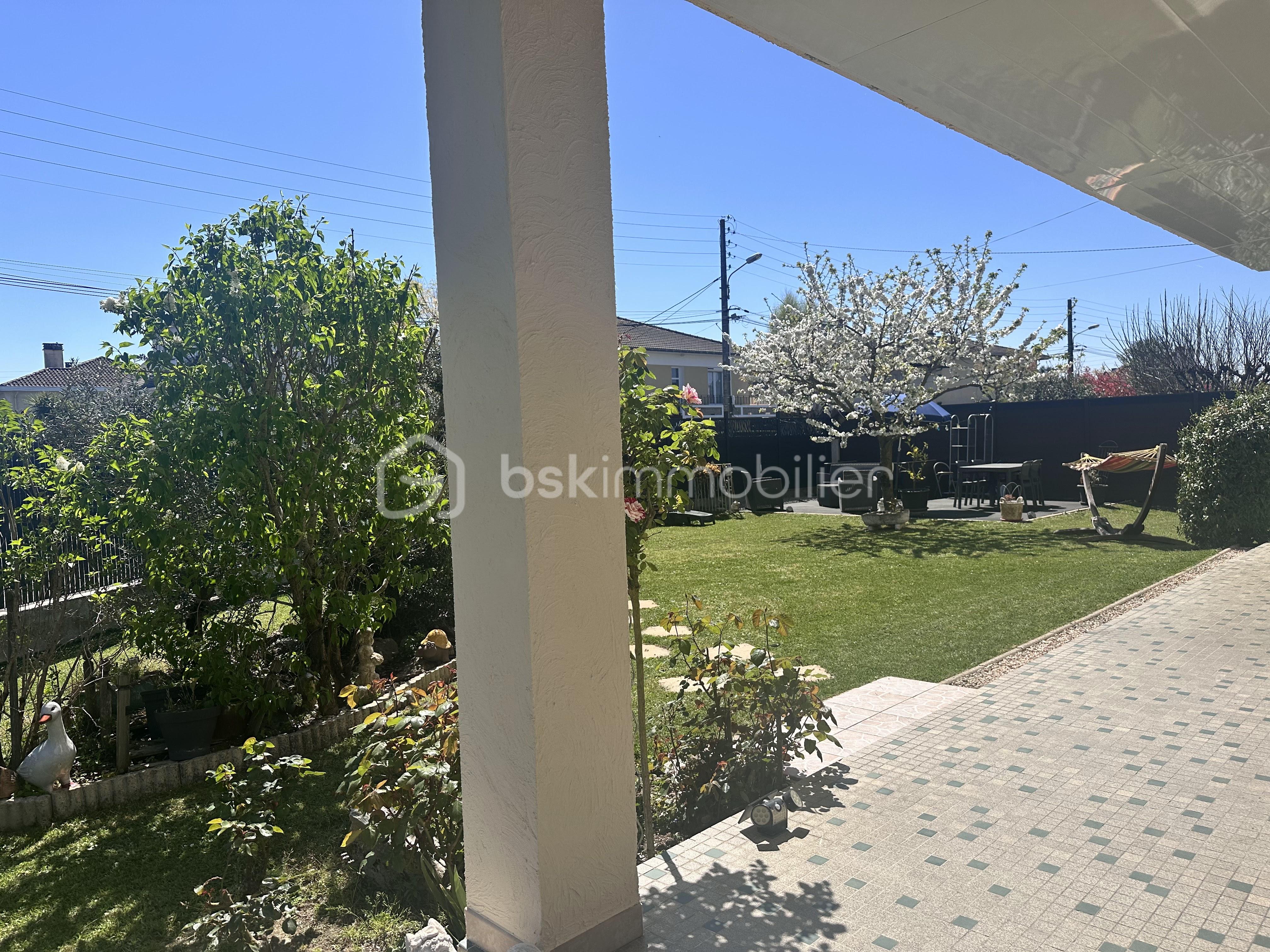 Maison de 199,28 m² - tempImageB8VEQS.png