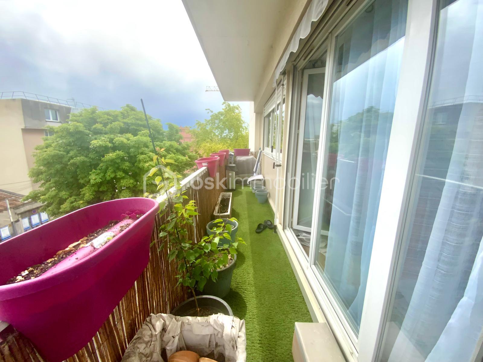 BALCON.jpeg