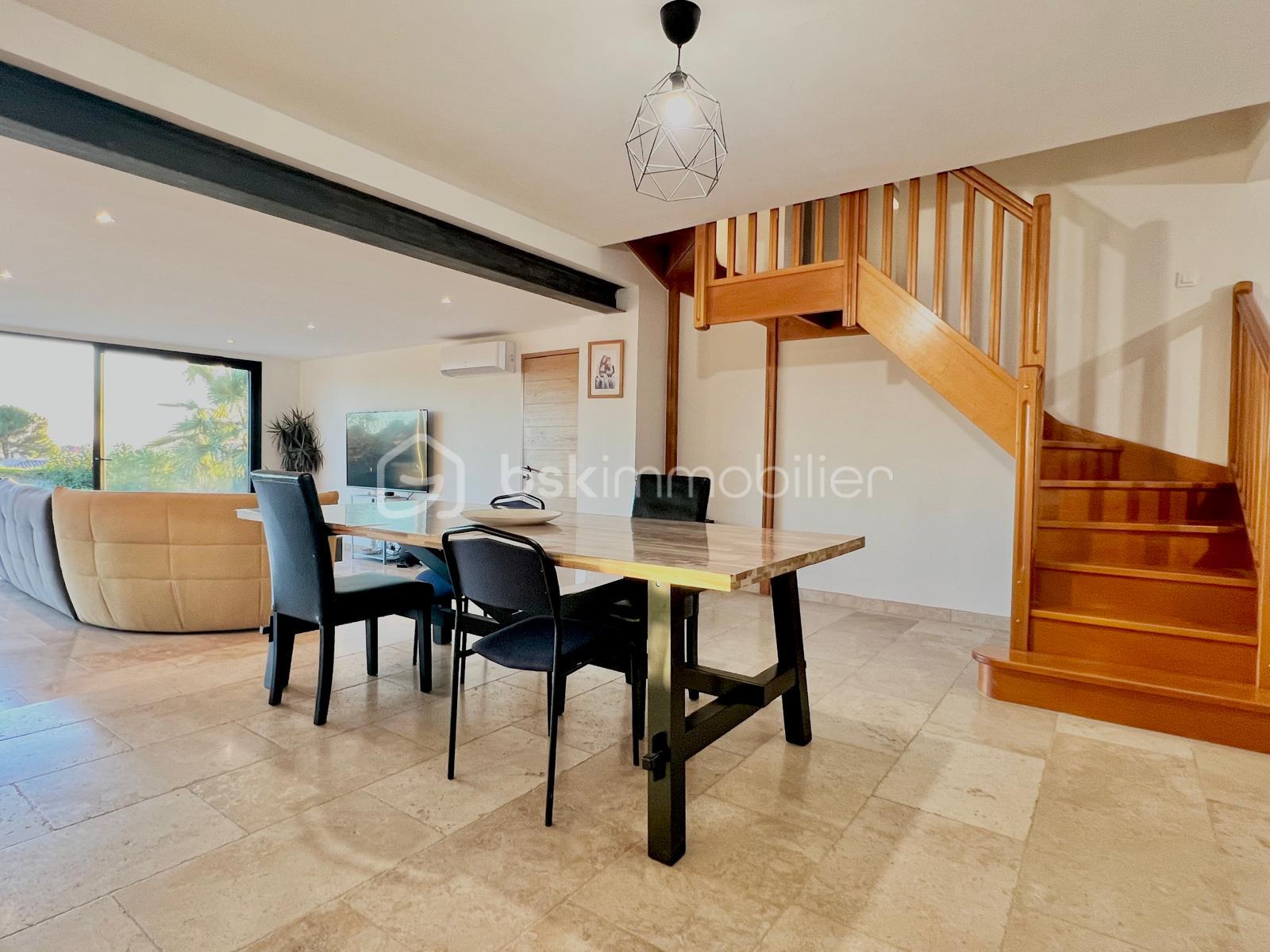 Villa de 165 m² - 2b9eee36-3798-45a7-b08b-aed509cb5f7e.jpeg