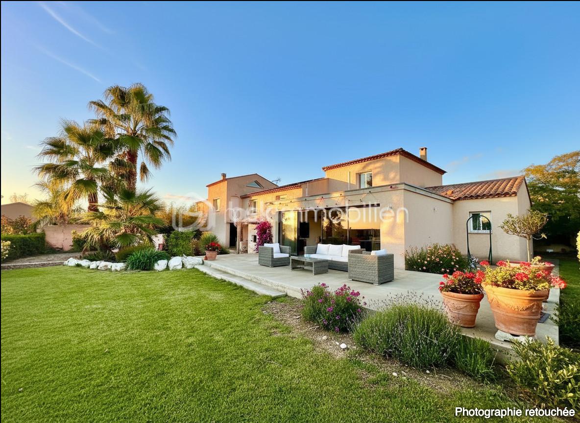 Villa de 165 m² - generated_2025-11-13T19_31_21.465.jpg