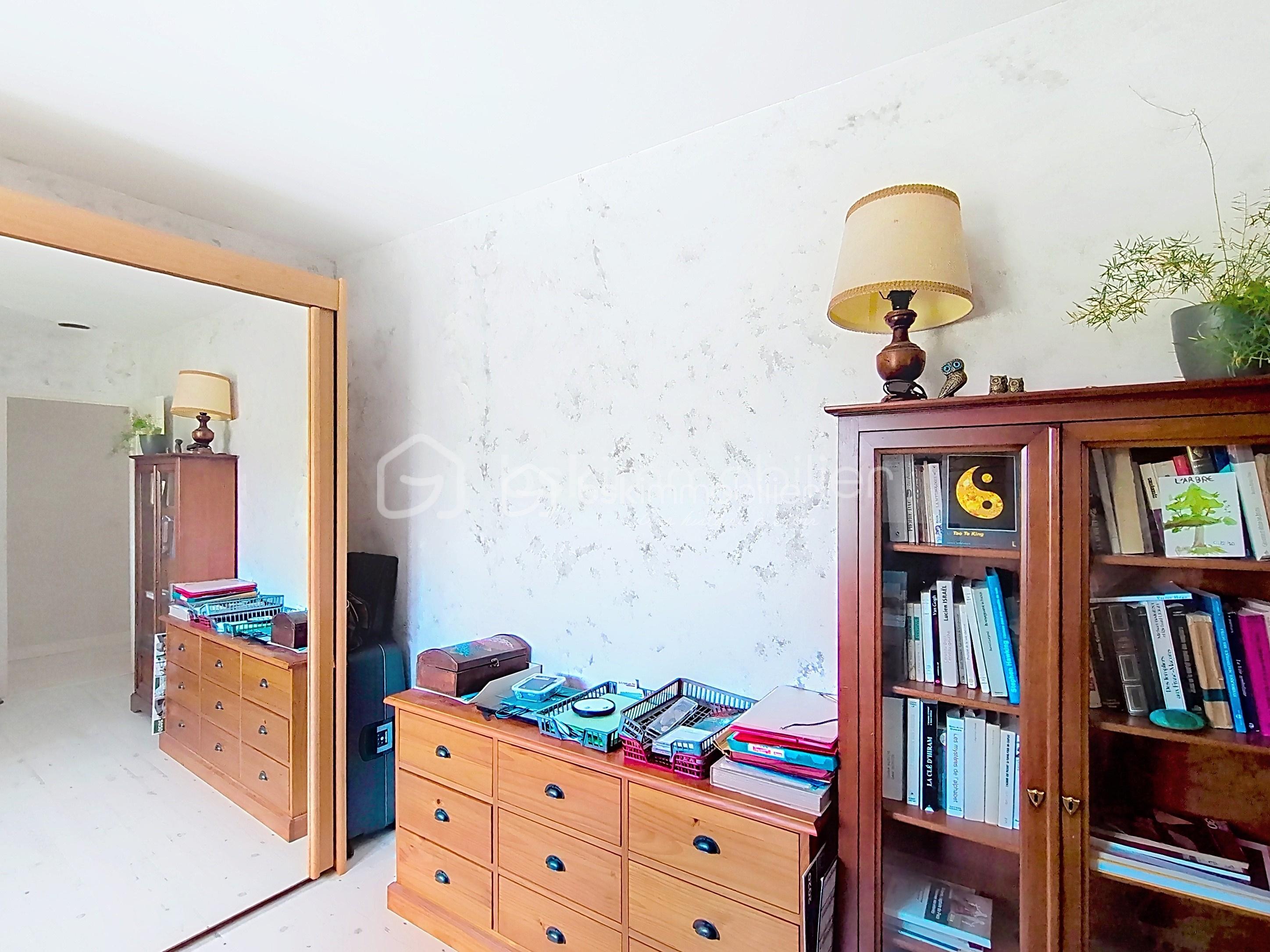 chambre 3 ou bureau au 1er etage.jpg