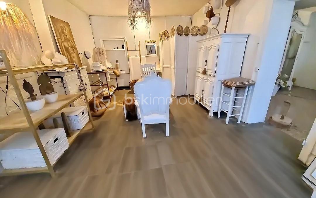 Maison de ville de 102,30 m² - HB LOUBET cuis face sol relook OK.jpg