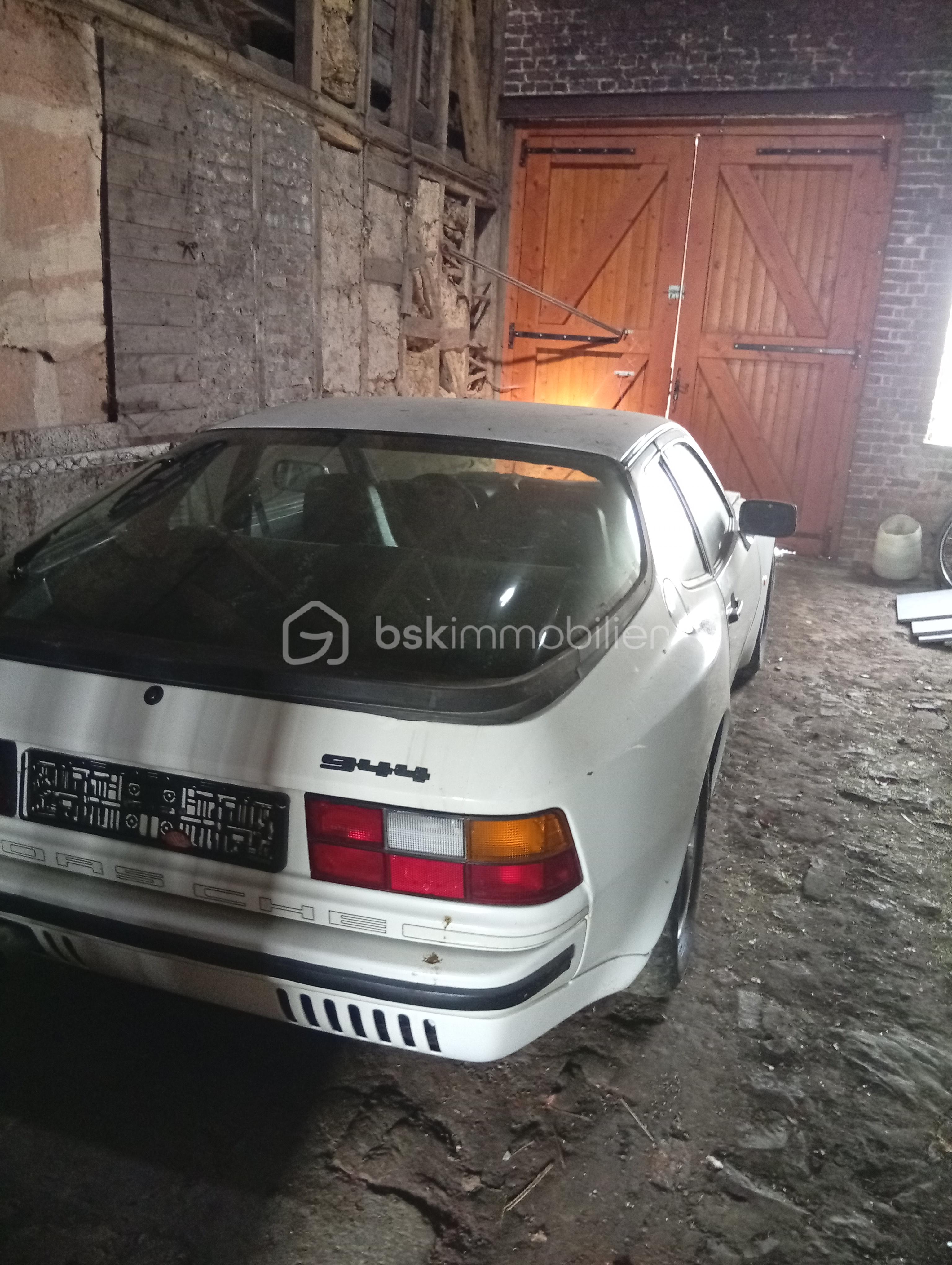 Maison de 147 m² - Grange 1 Regniowez.jpg