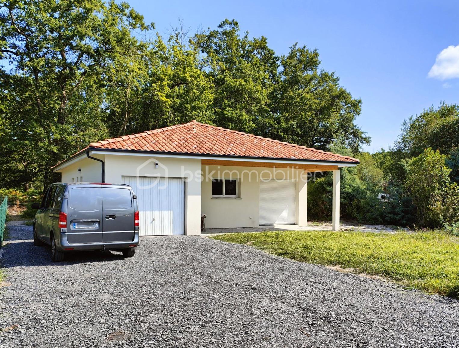 Maison de 100 m² - EXT.jpg