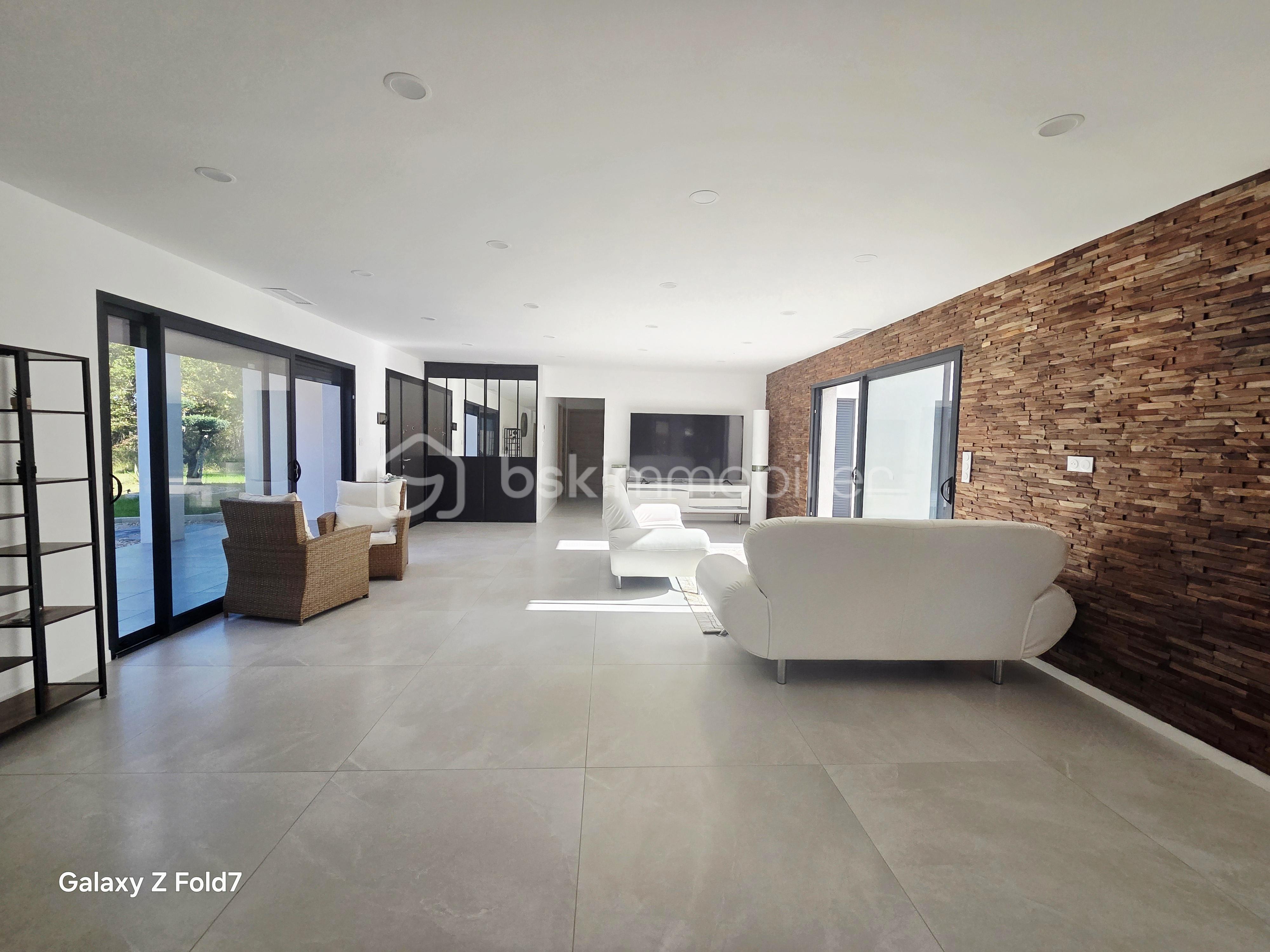 Maison de 176 m² - 20251014_154516.jpg