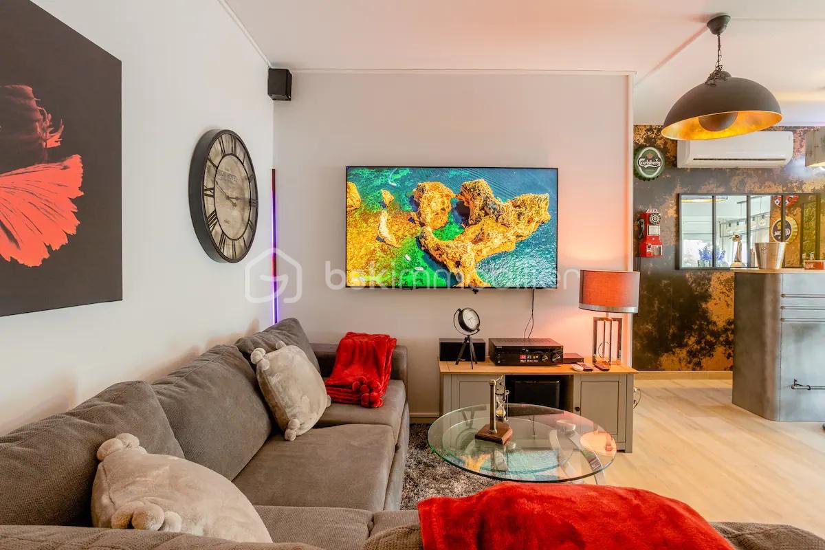 Appartement de 81 m² - Vue salon TV.jpg