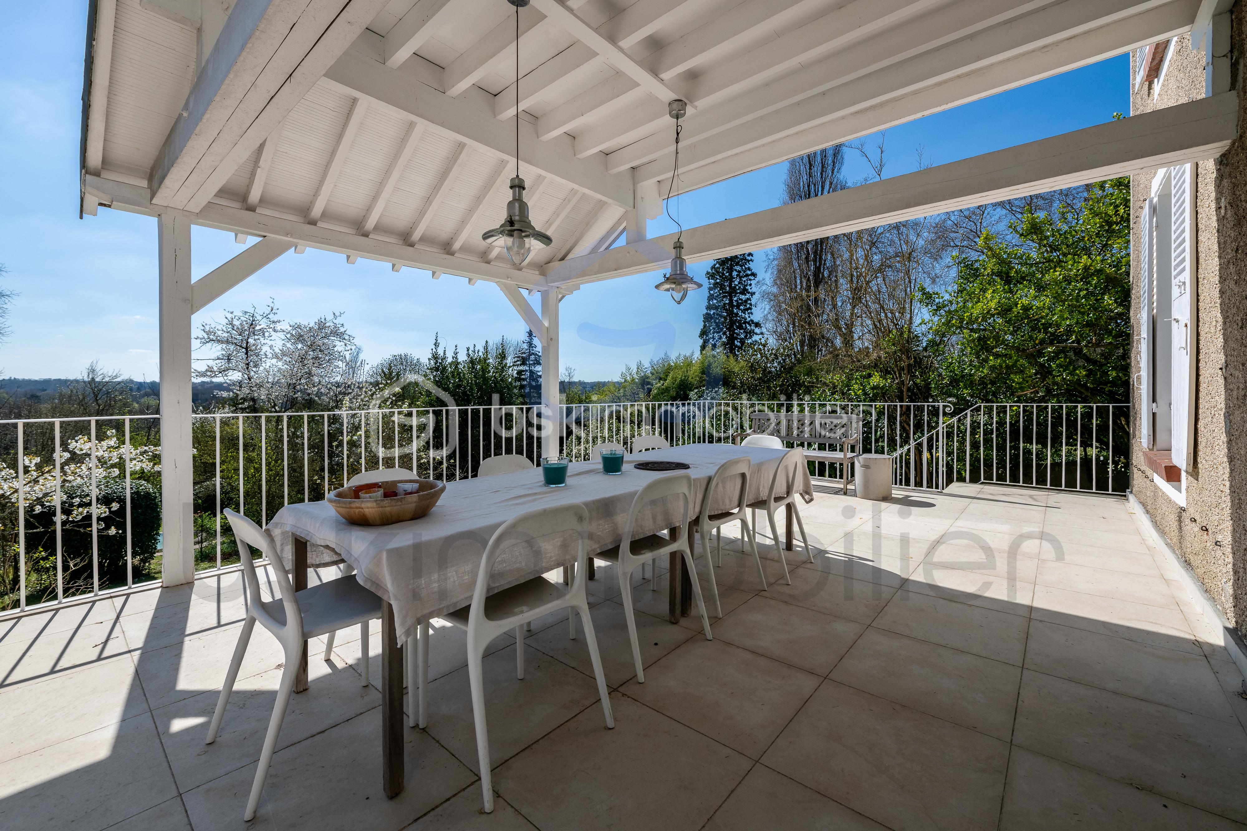 Demeure de 261 m² - LEON-BskBriceLeiber-OlivierReynes-27.jpg