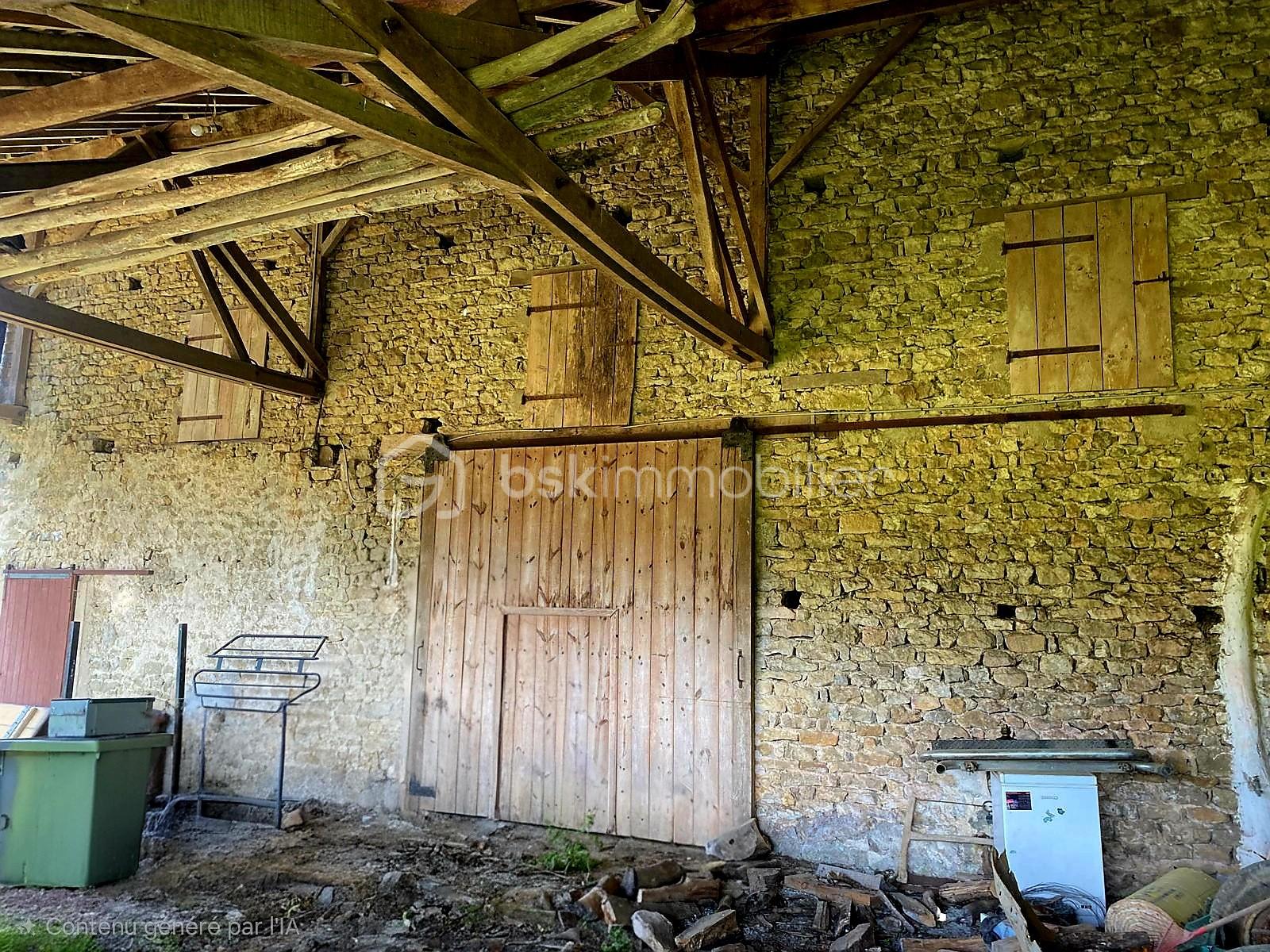 GRANGE ARRIERE MENADES.jpg