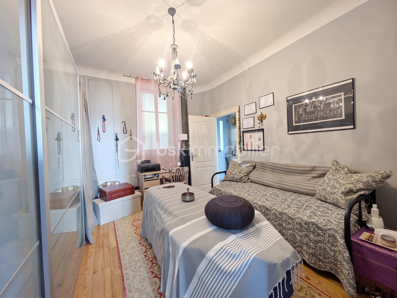 Appartement de 98,30 m² - 5b125c7a7f3296a-1 (1).jpg