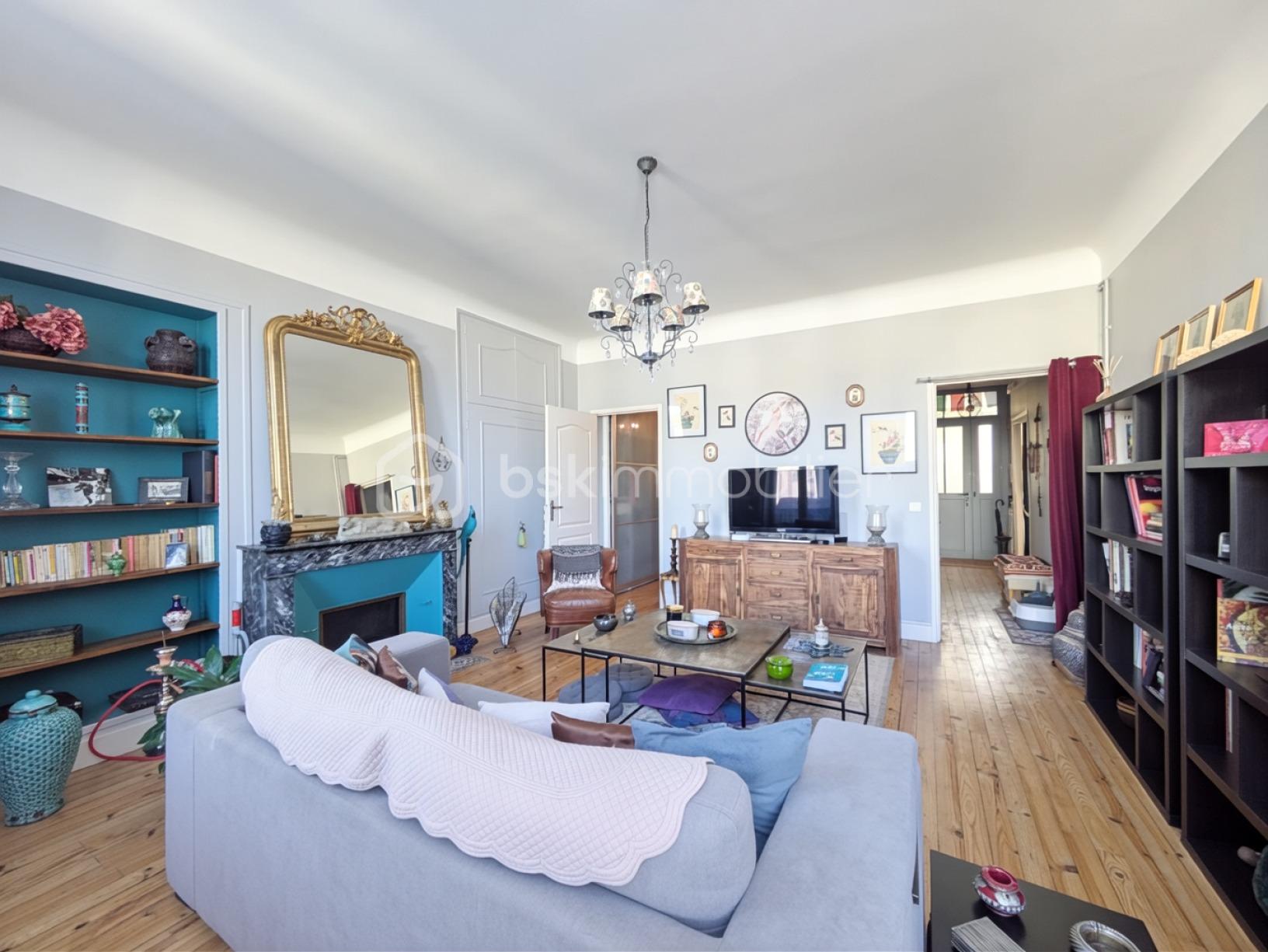 Appartement de 98,30 m² - e91c052e21c9778-1.jpg