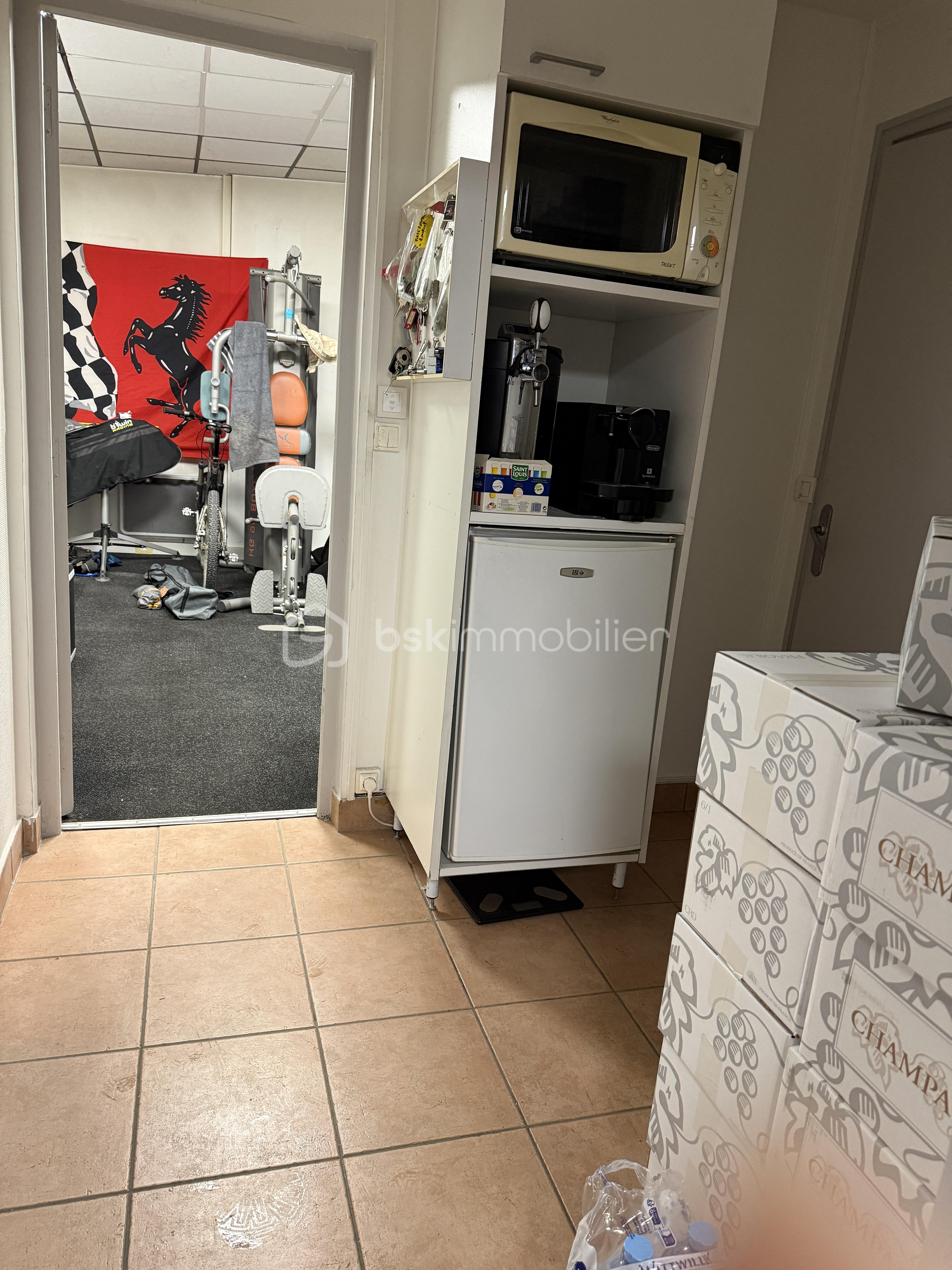 Bureau de 234 m² - IMG_2571.JPG